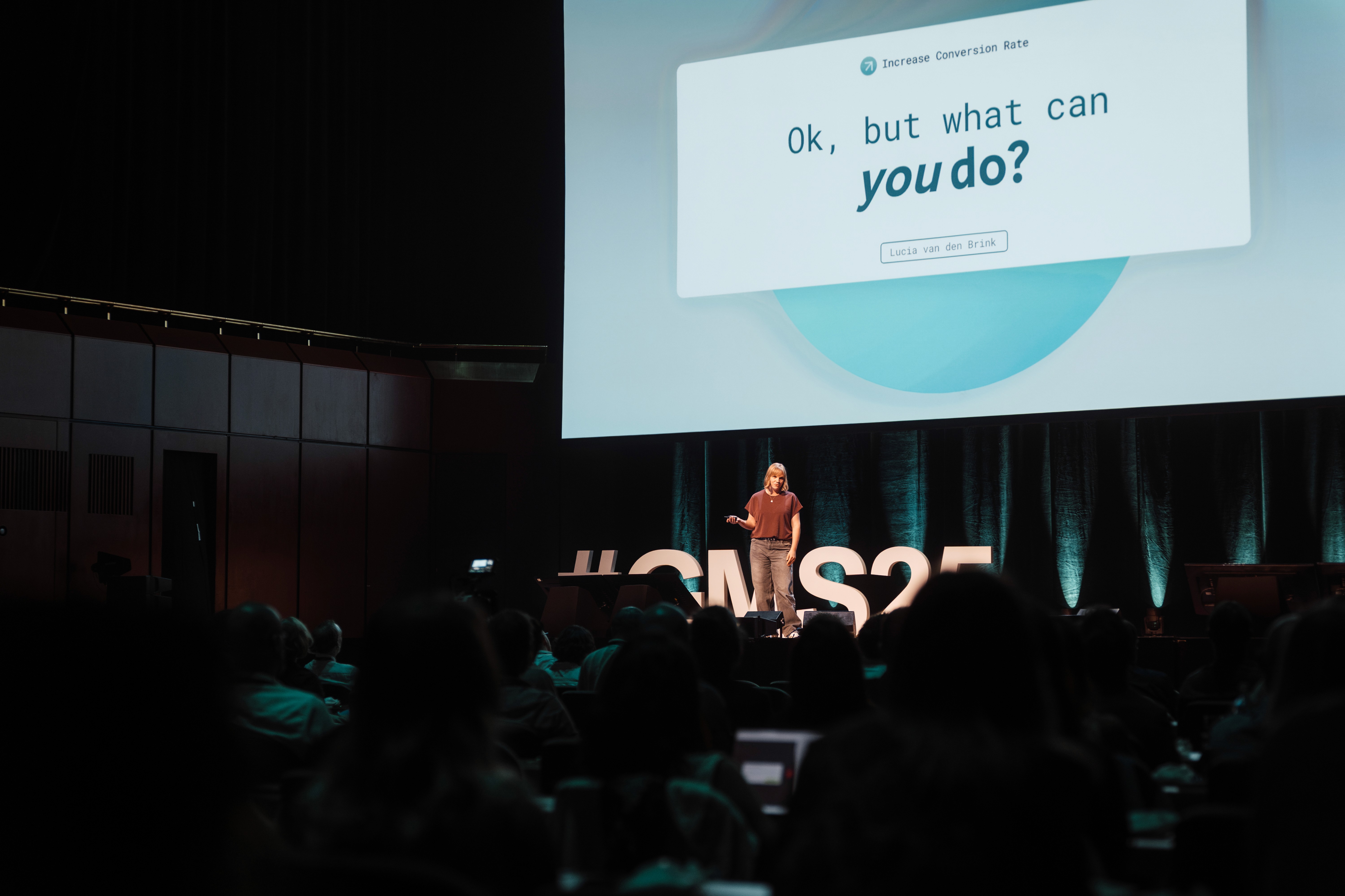 Lucia van den Brink as keynote on stage at GMS 2025