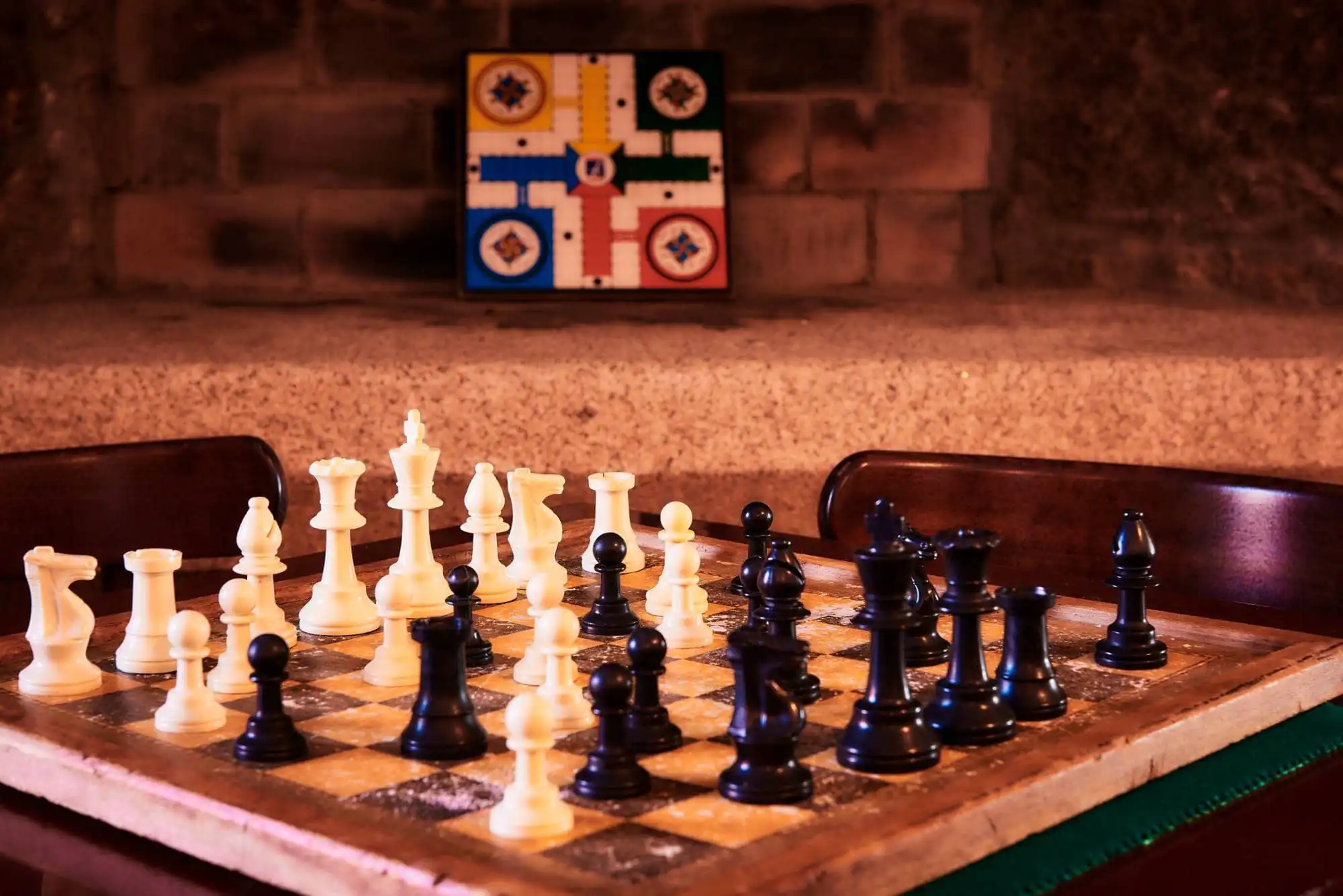 Zona de juegos de Casa Cruceiro - Ajedrez y juegos de mesa para huéspedes en Arbo