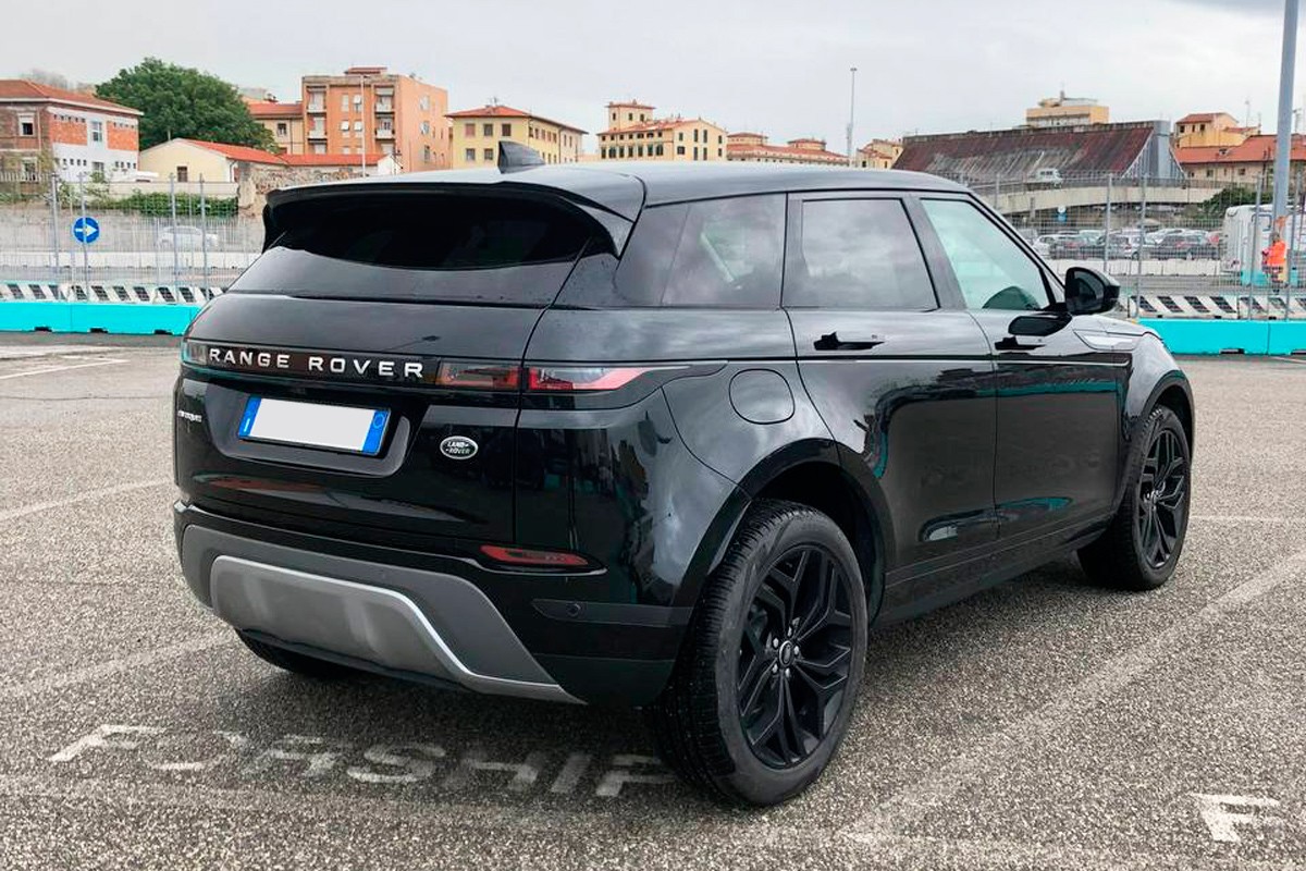 Range Rover Evoque rental service Italy