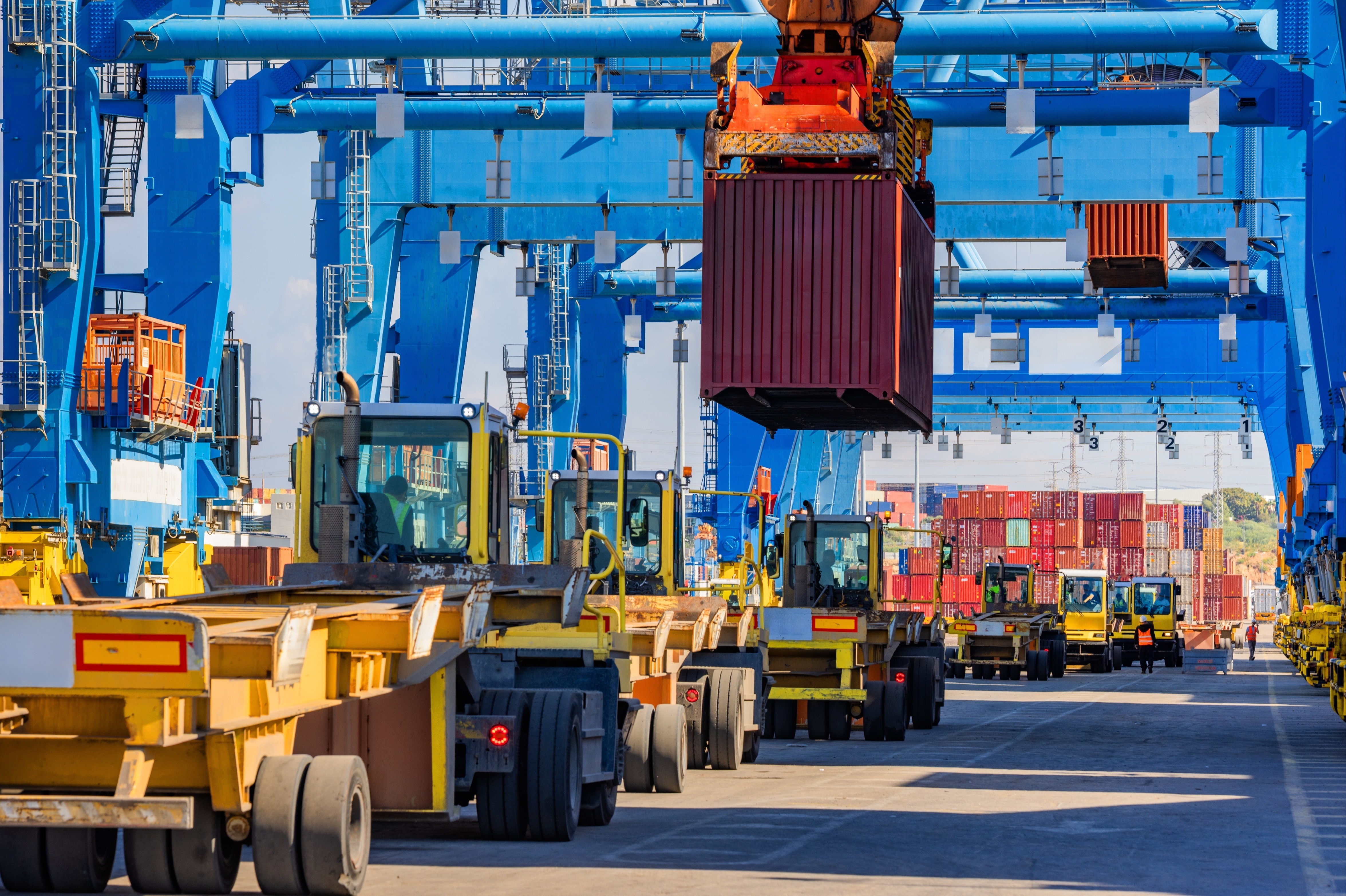 Global logistics distribution network with shipping routes and container ports