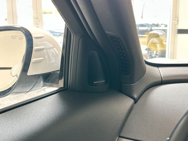 GENESIS GV60 2023 WHITE Gebrauchtwagen - Galeriebild 19