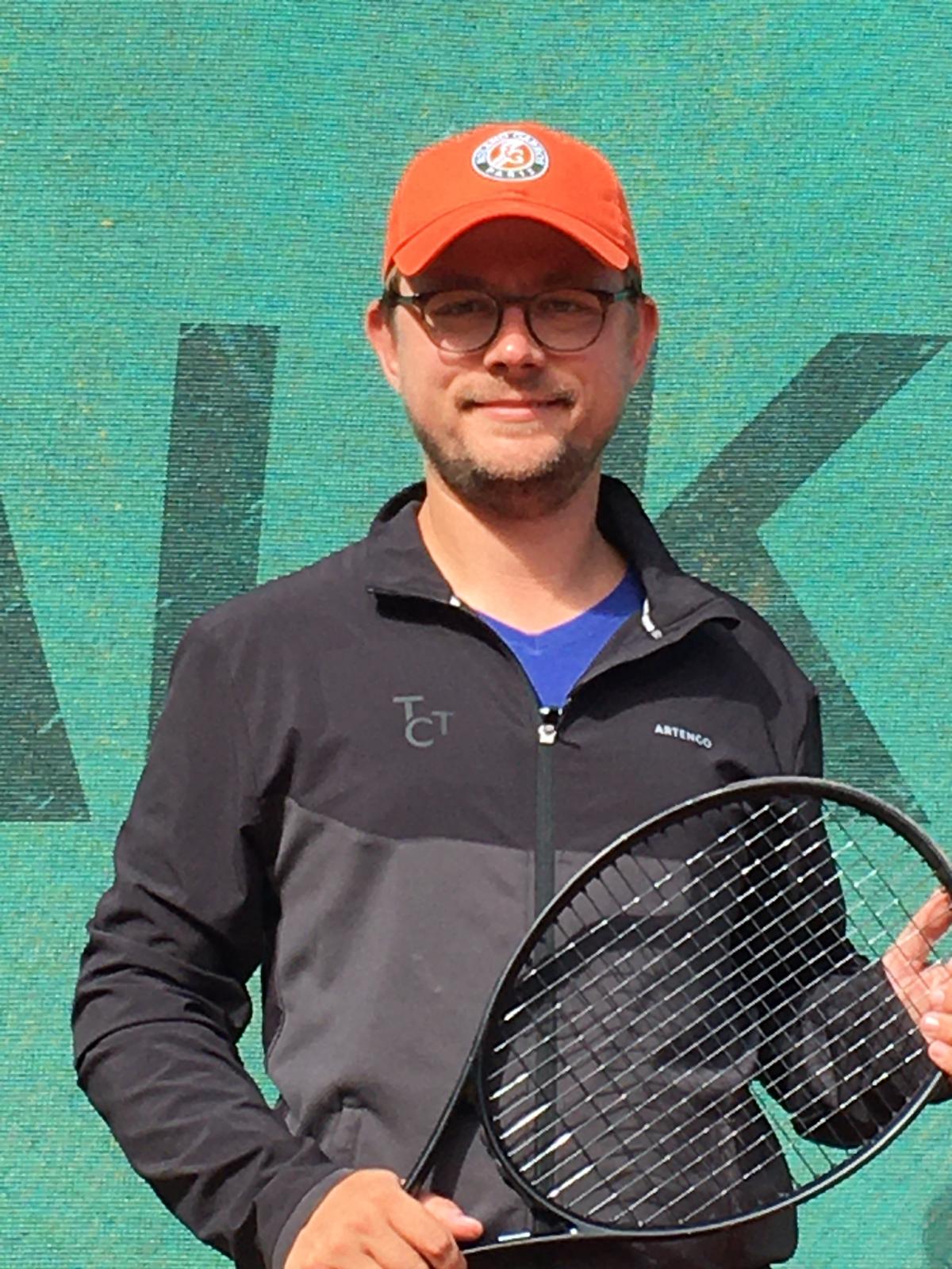 Tennismeisterei Tennistraining Tennistrainer Anton