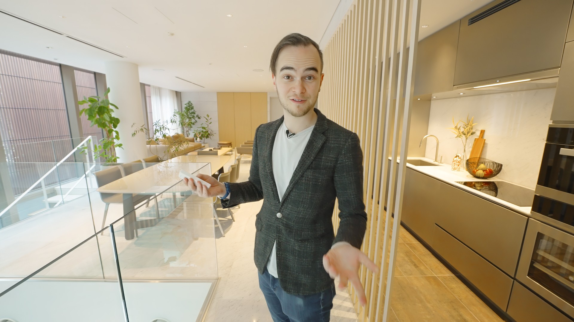 Alex showing a high-end property in Tokyo