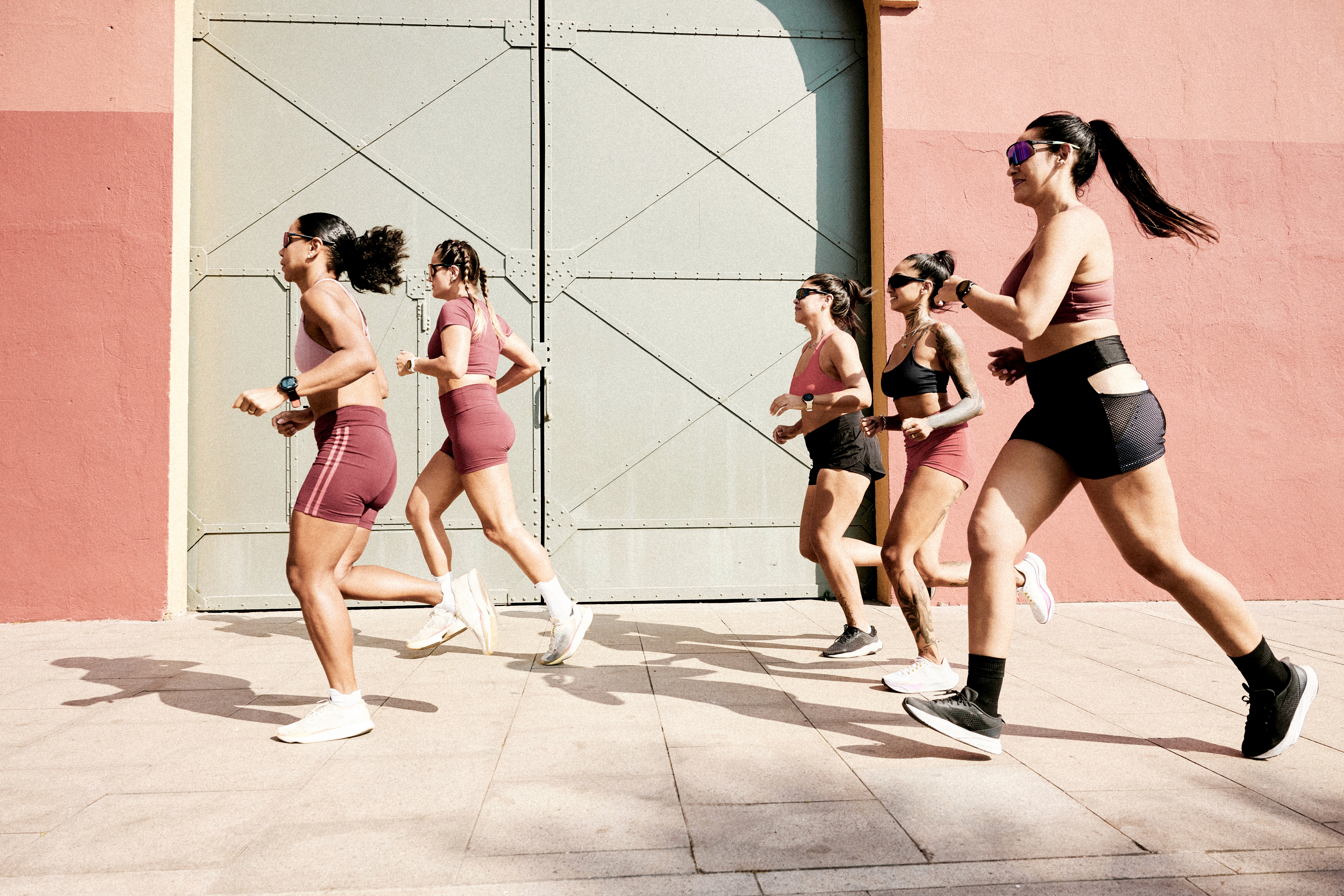 Winter fashion portrait with sunglasses