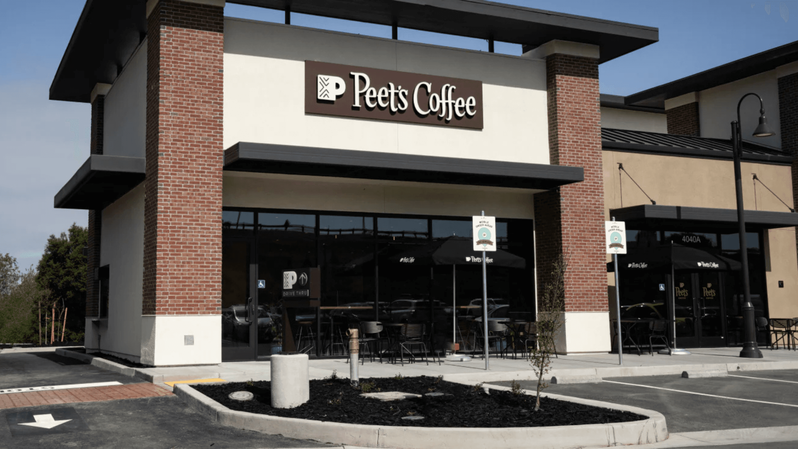 Peets coffee store front image