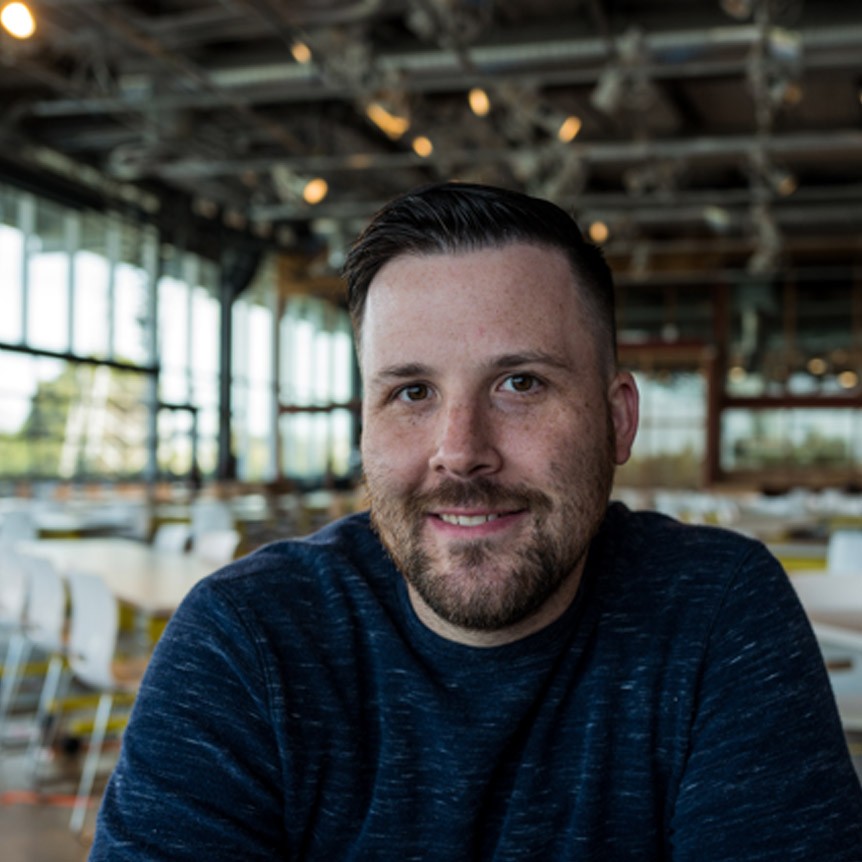 photo portrait of Will Harding