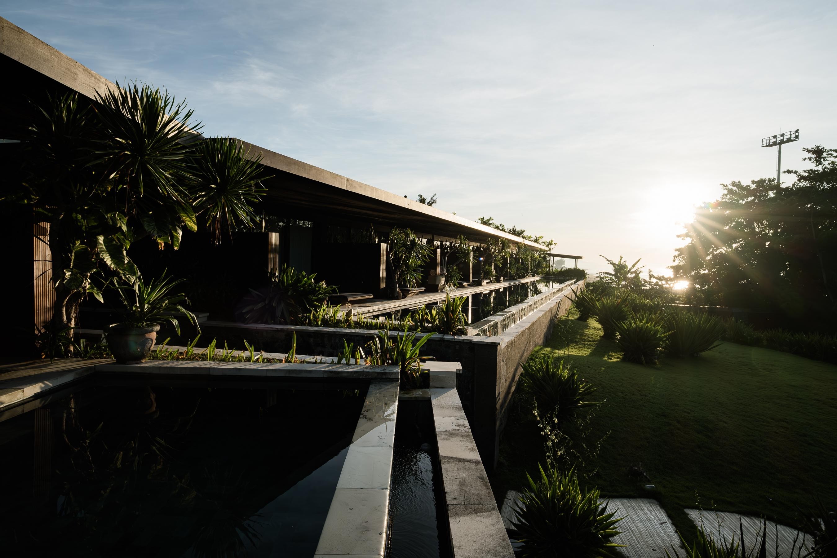 Beachfront pool suites