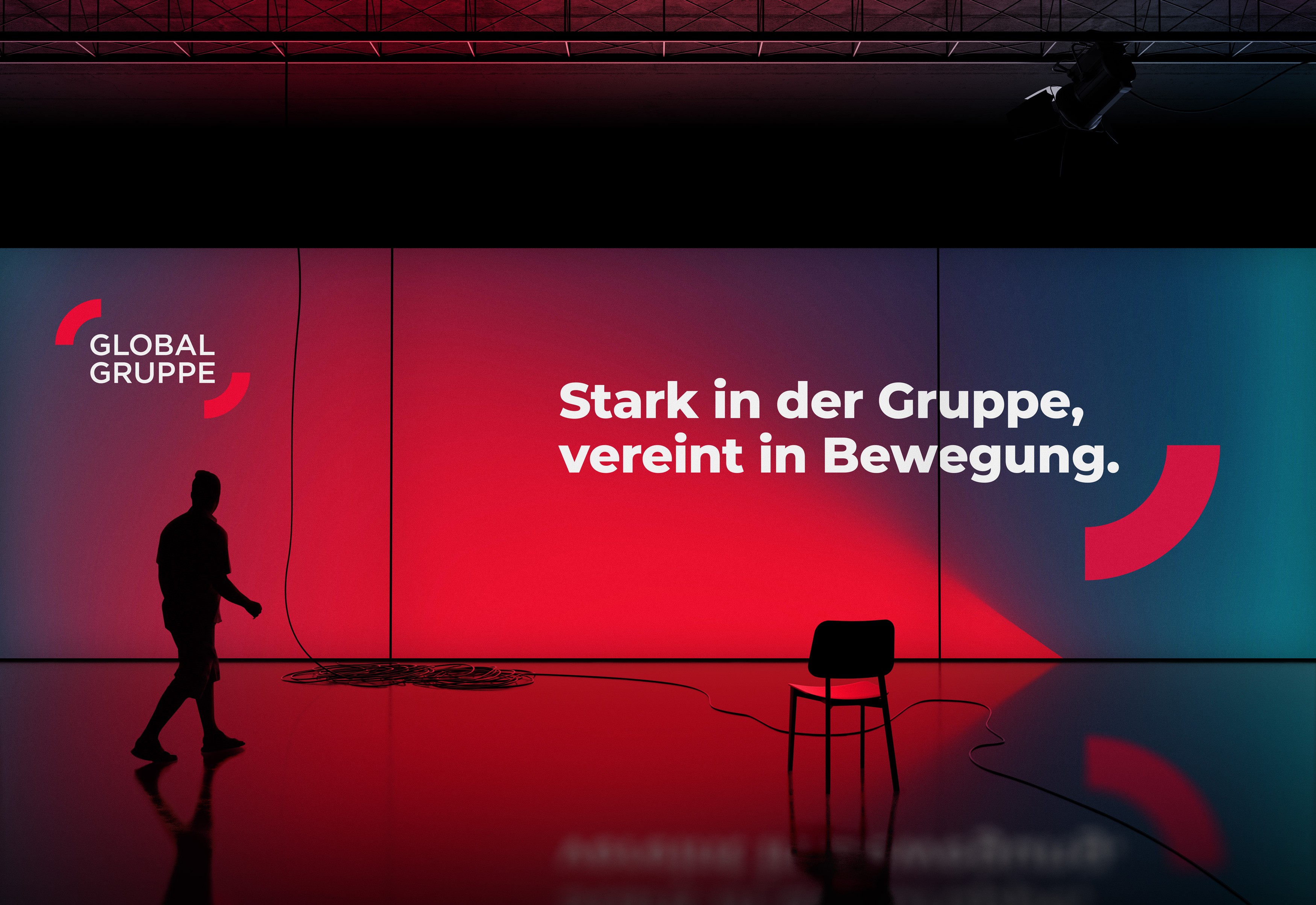 Logo-Anwendung im Raum – Corporate Signage und Branding der Global Gruppe.