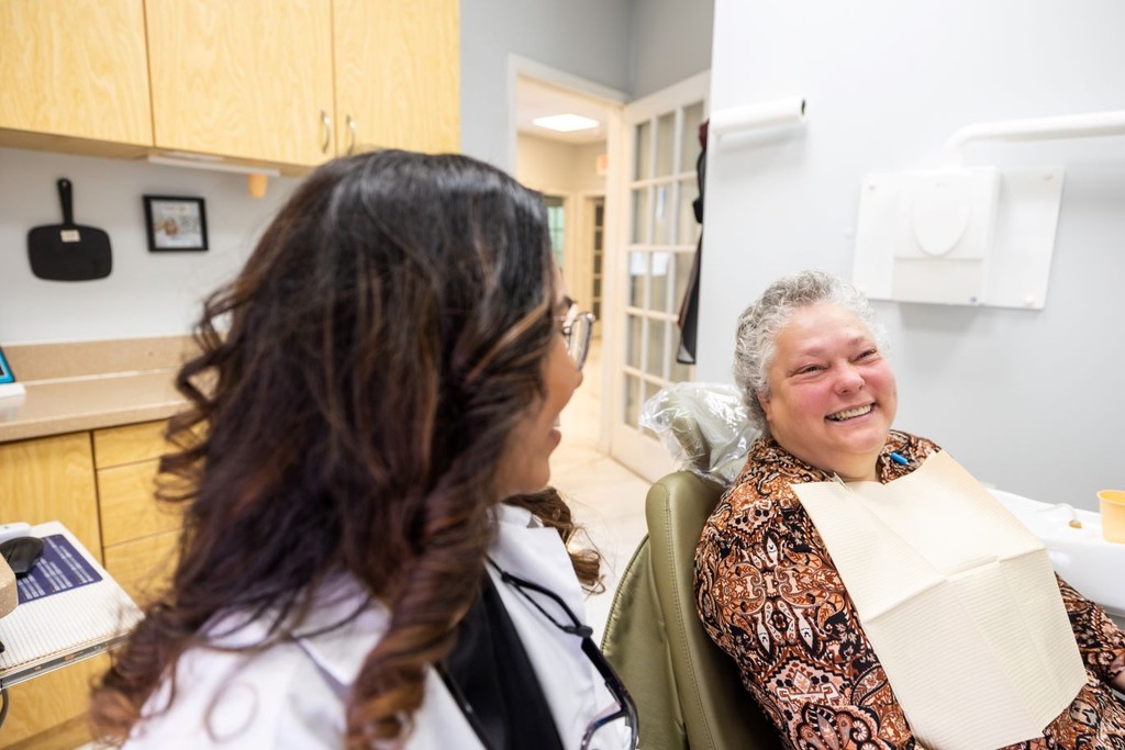 Patient review and rating for Newark & Milltown NJ dental office