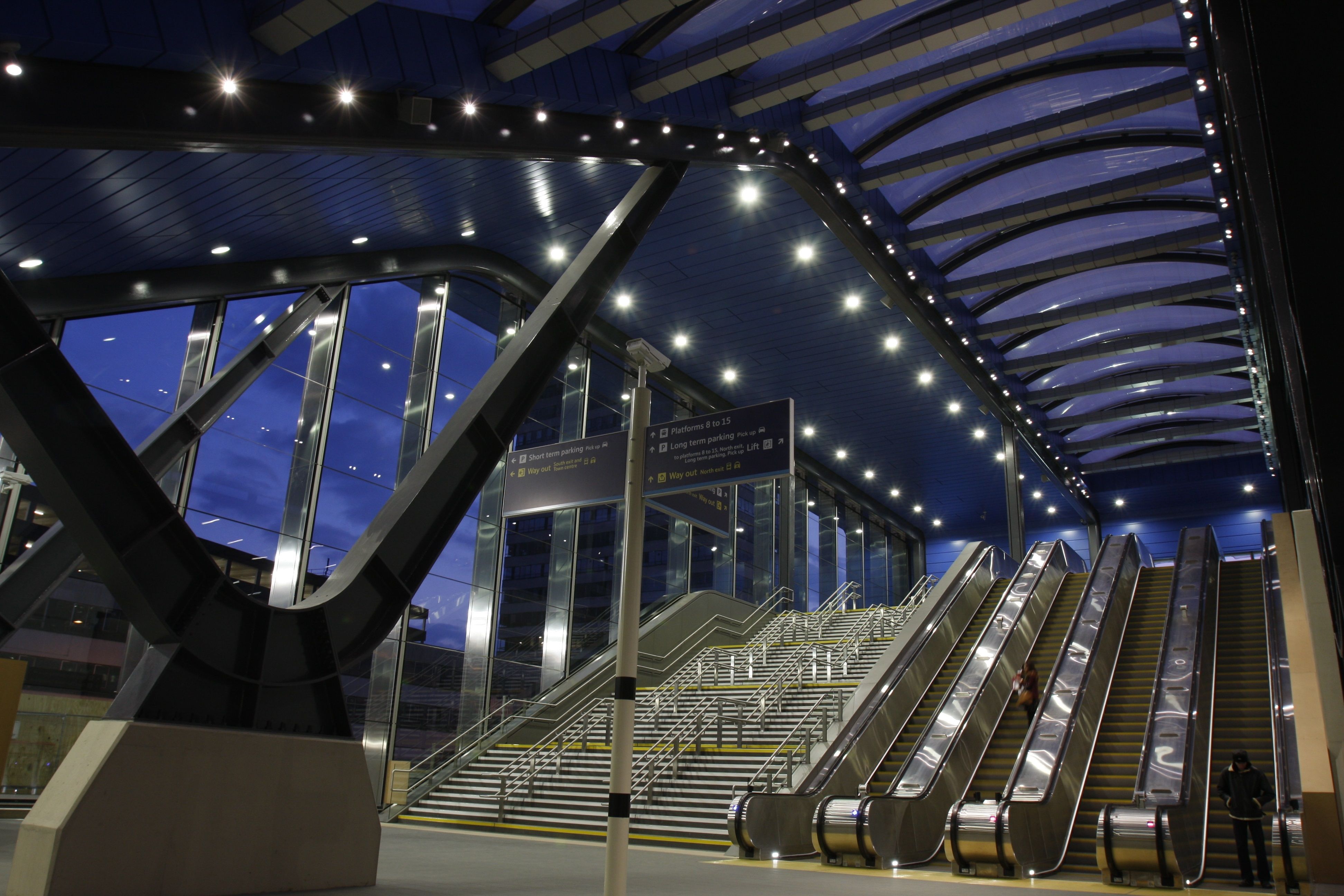 Reading station interior