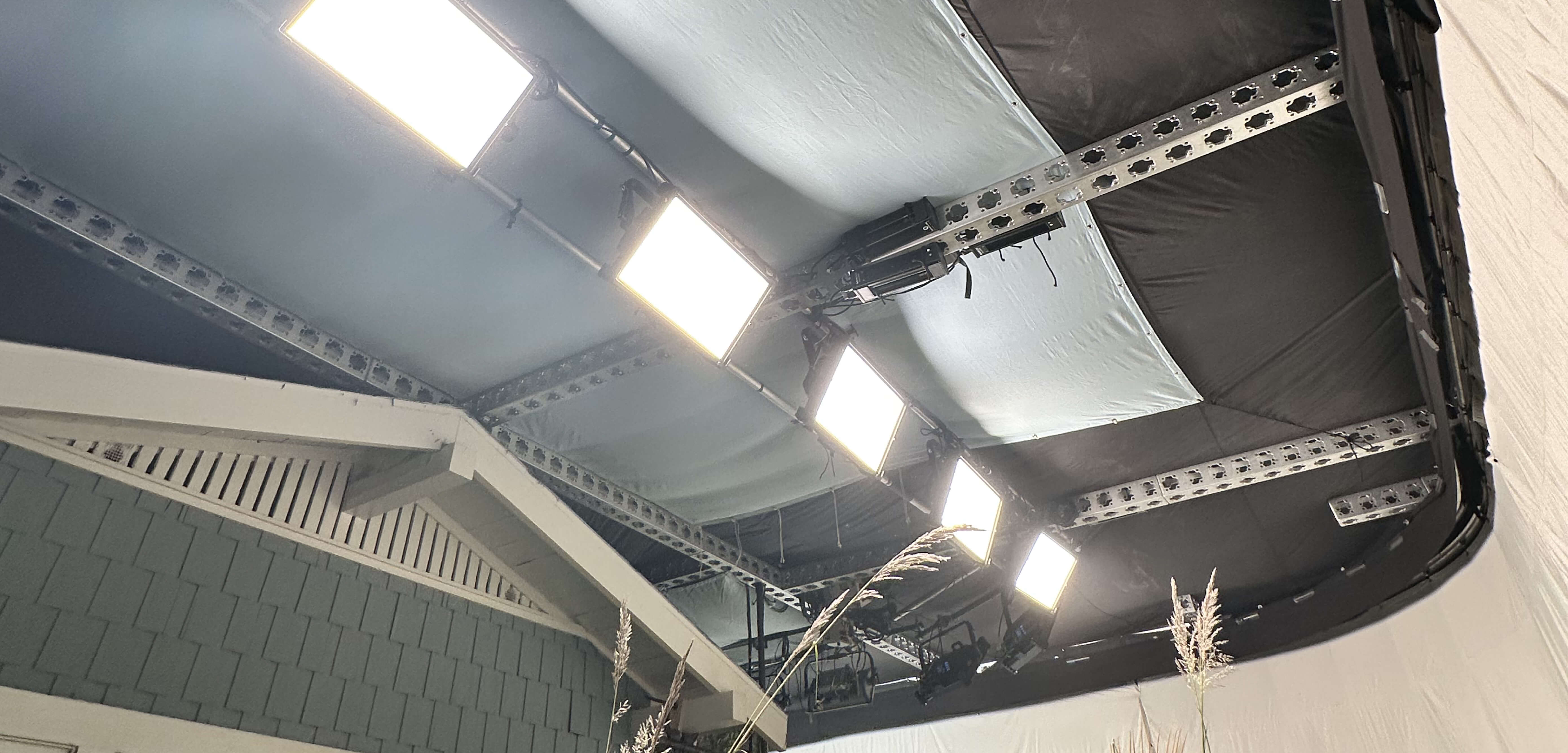 Modulus-X truss tent