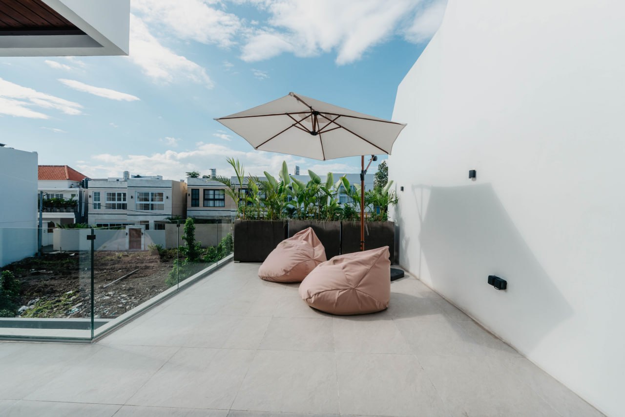 A 2-bedroom villa in Pererenan, Canggu