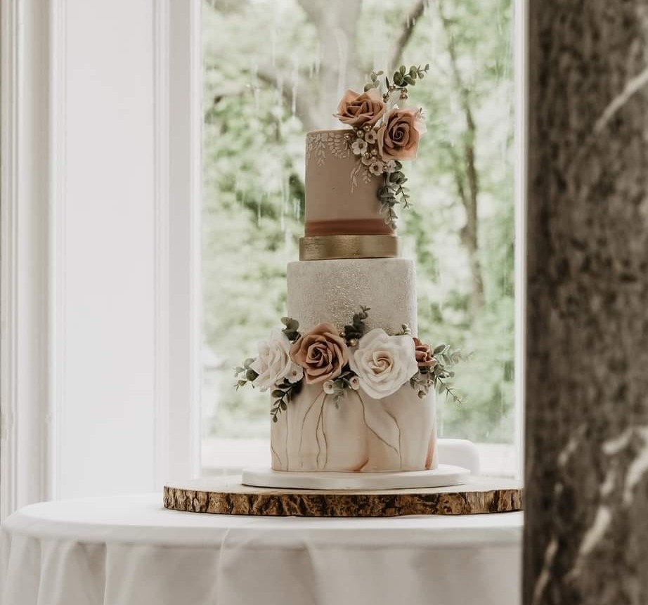 Elegant wedding cake designs by Sherbert Moon