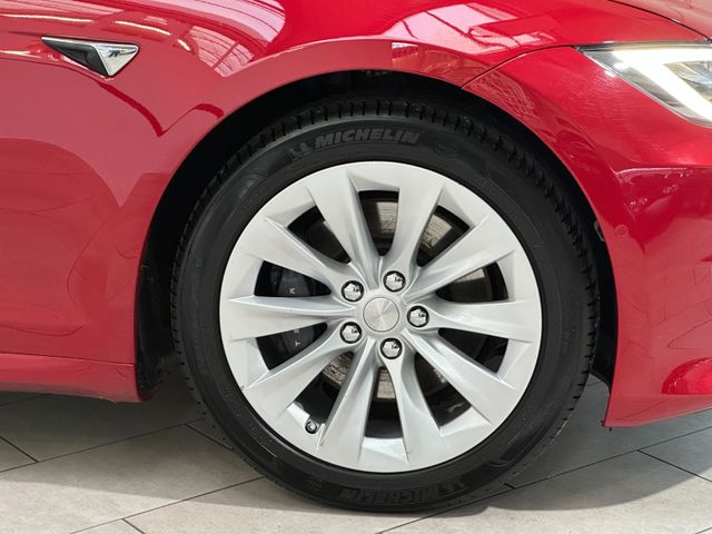 TESLA Model S 2018 RED Gebrauchtwagen - Galeriebild 5