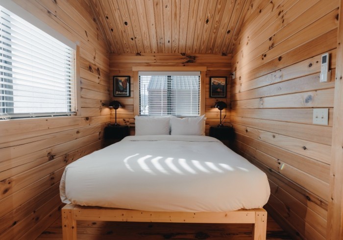 Two-Bedroom Park Cabin photo 3