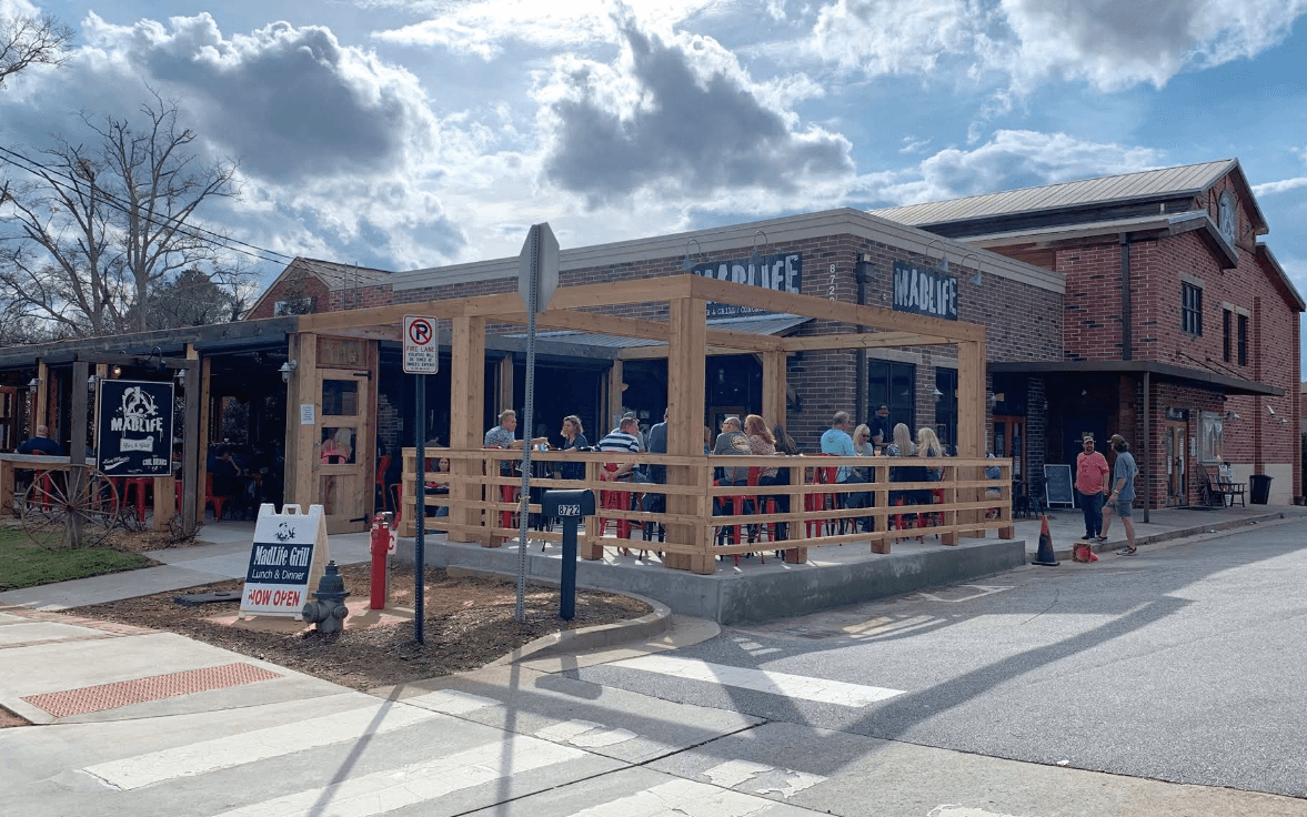 Madlife Live Music Restaurant 