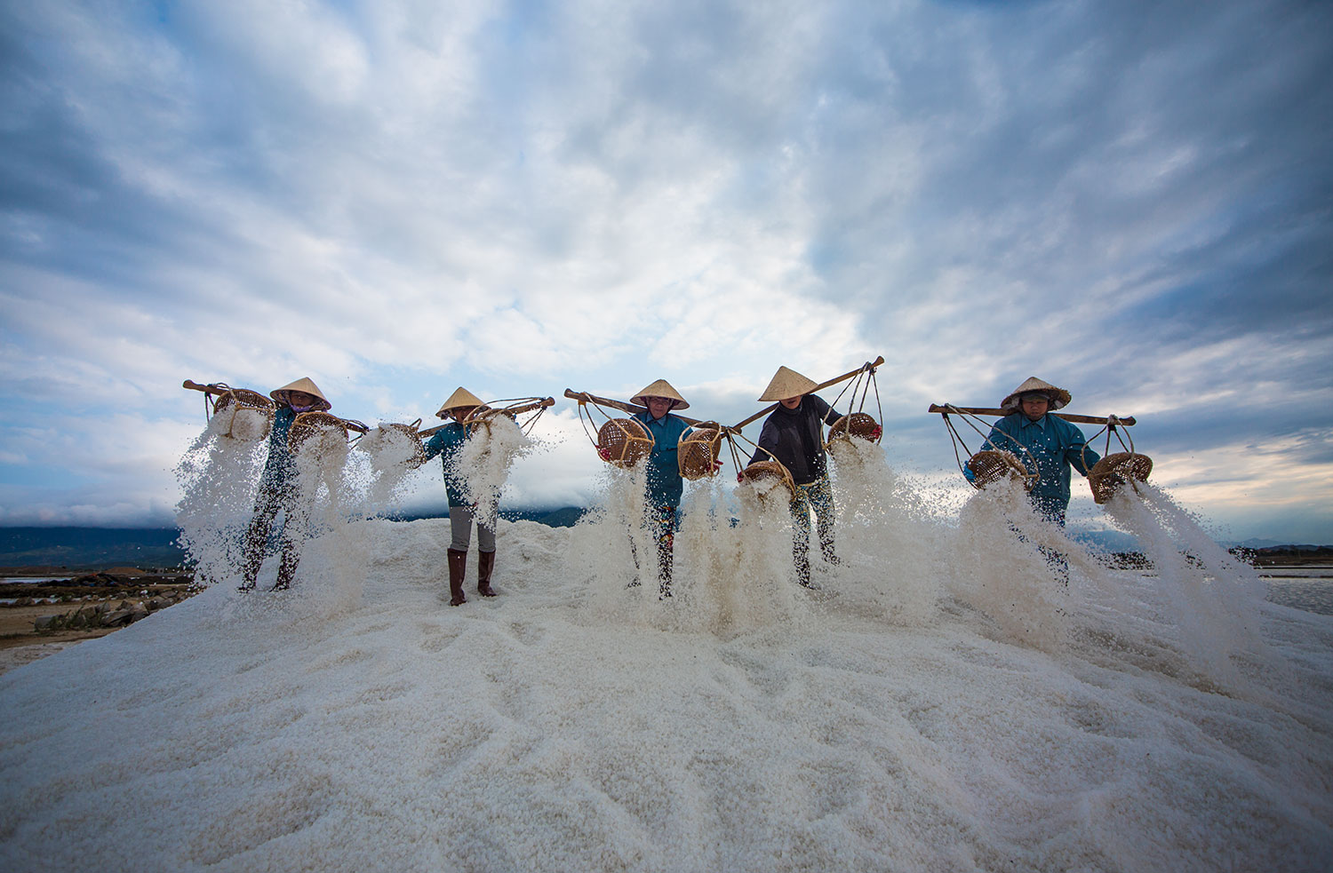 Best time to visit Honkoi Salt Flats