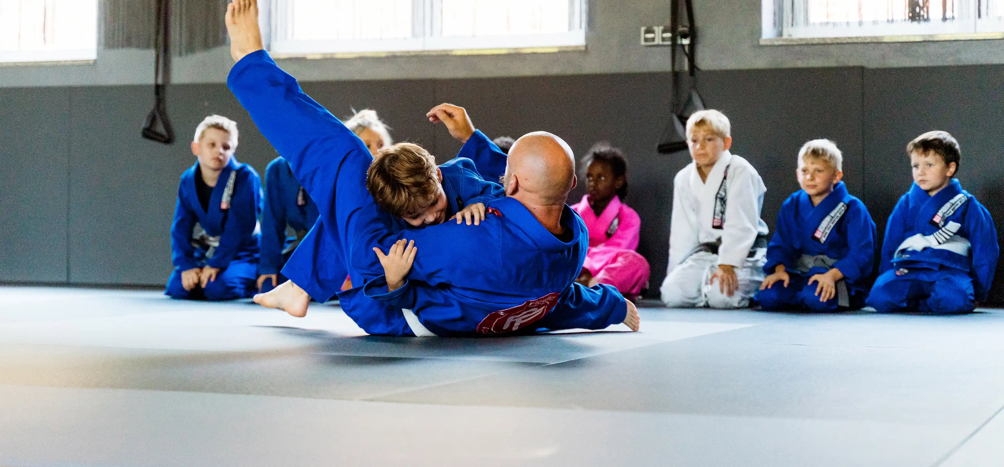 flow-factory-kids-and-teens-stage-kinder-und-jugendkurse-kampfsport-in-braunau-kampfsport-in-braunau