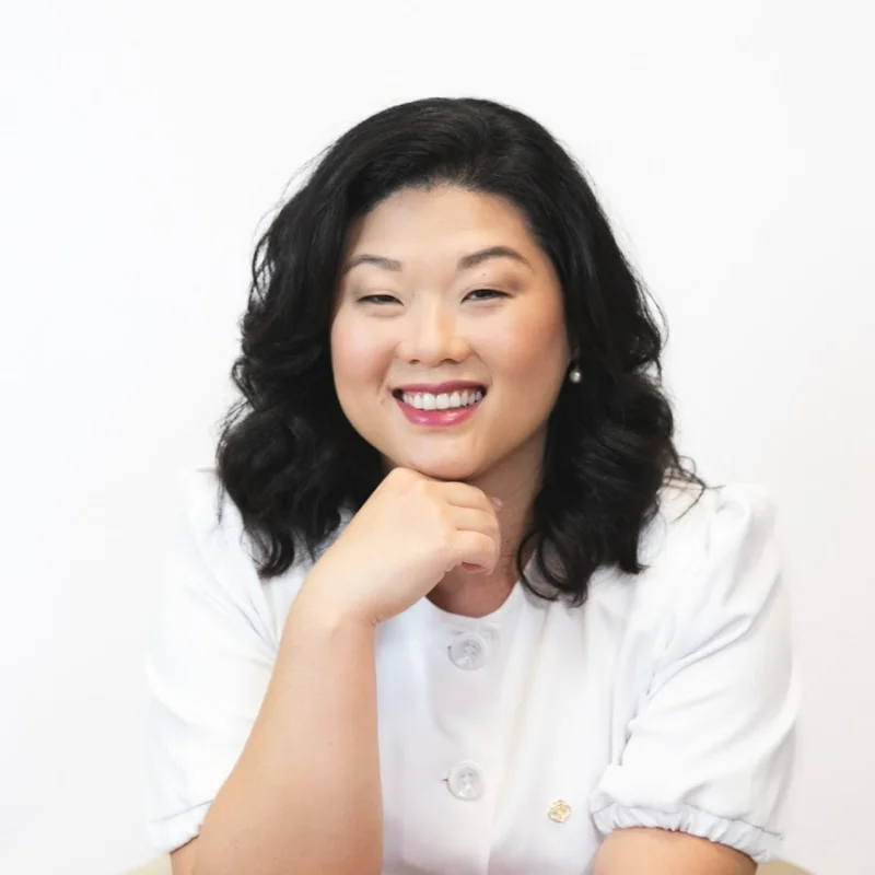 Lilian, a message therapist