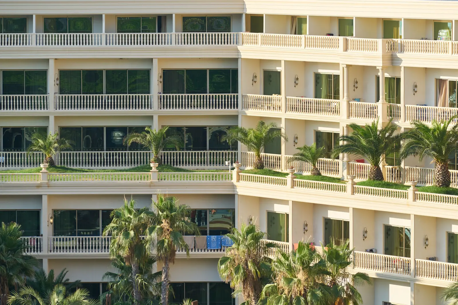 New apartment blocks around a planted courtyard