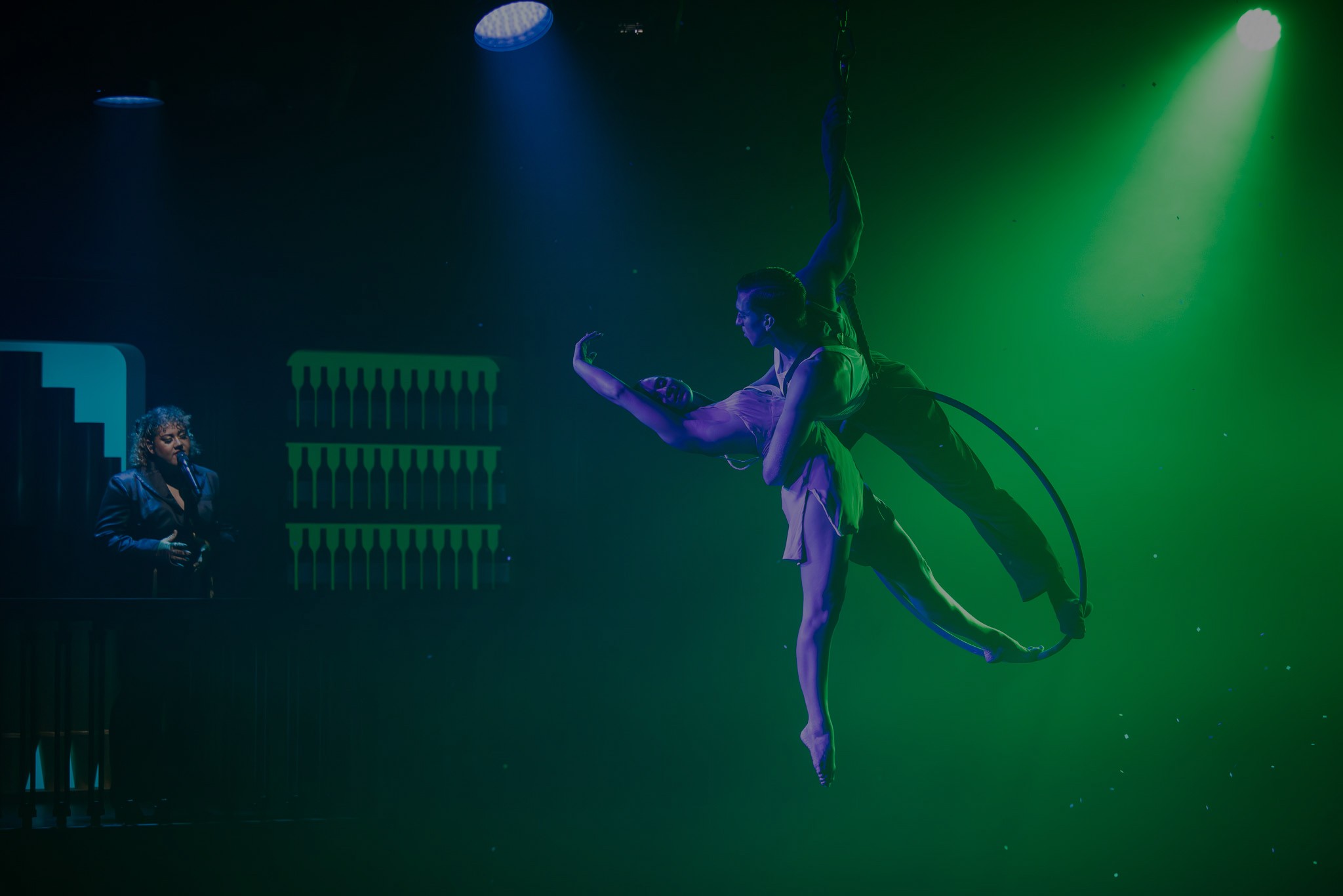 Exclusive cabaret and Gatsby-themed performances – premium entertainment.