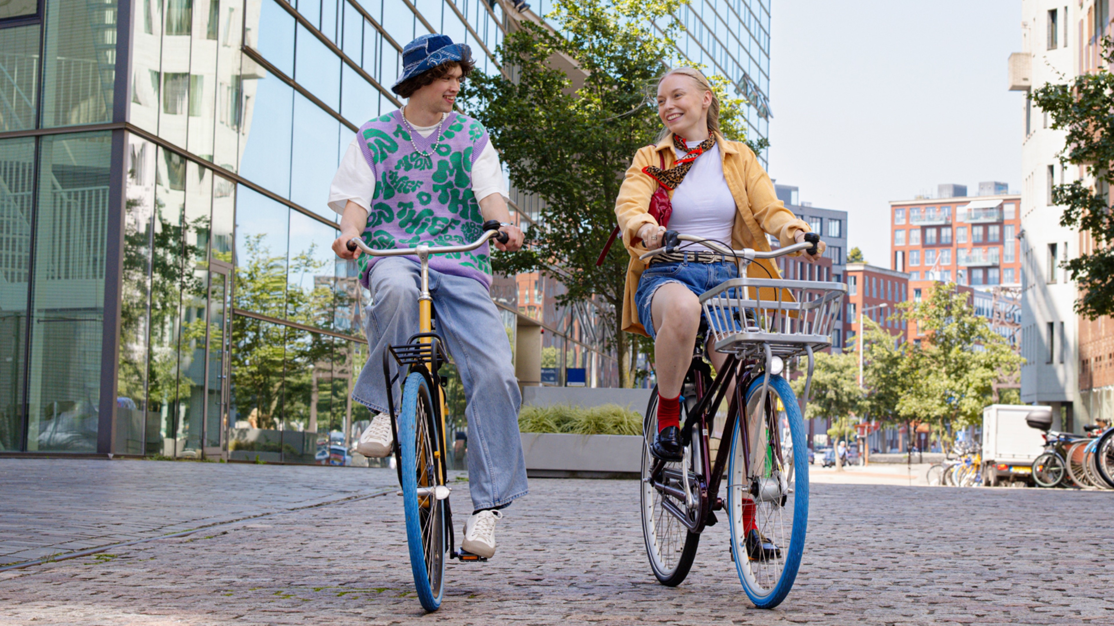cycling in amsterdam