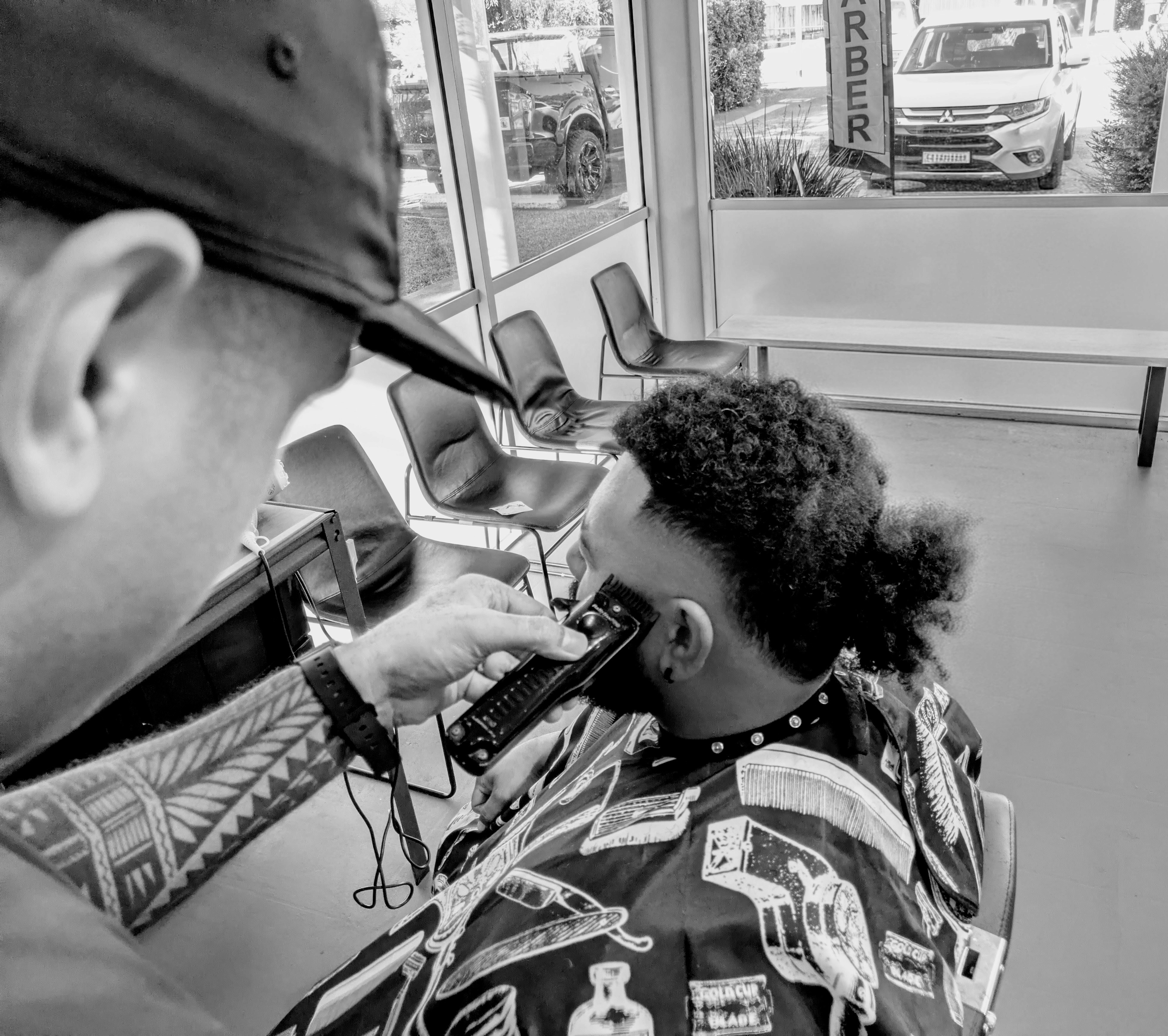 Barber Shop Salon Hair Cutting