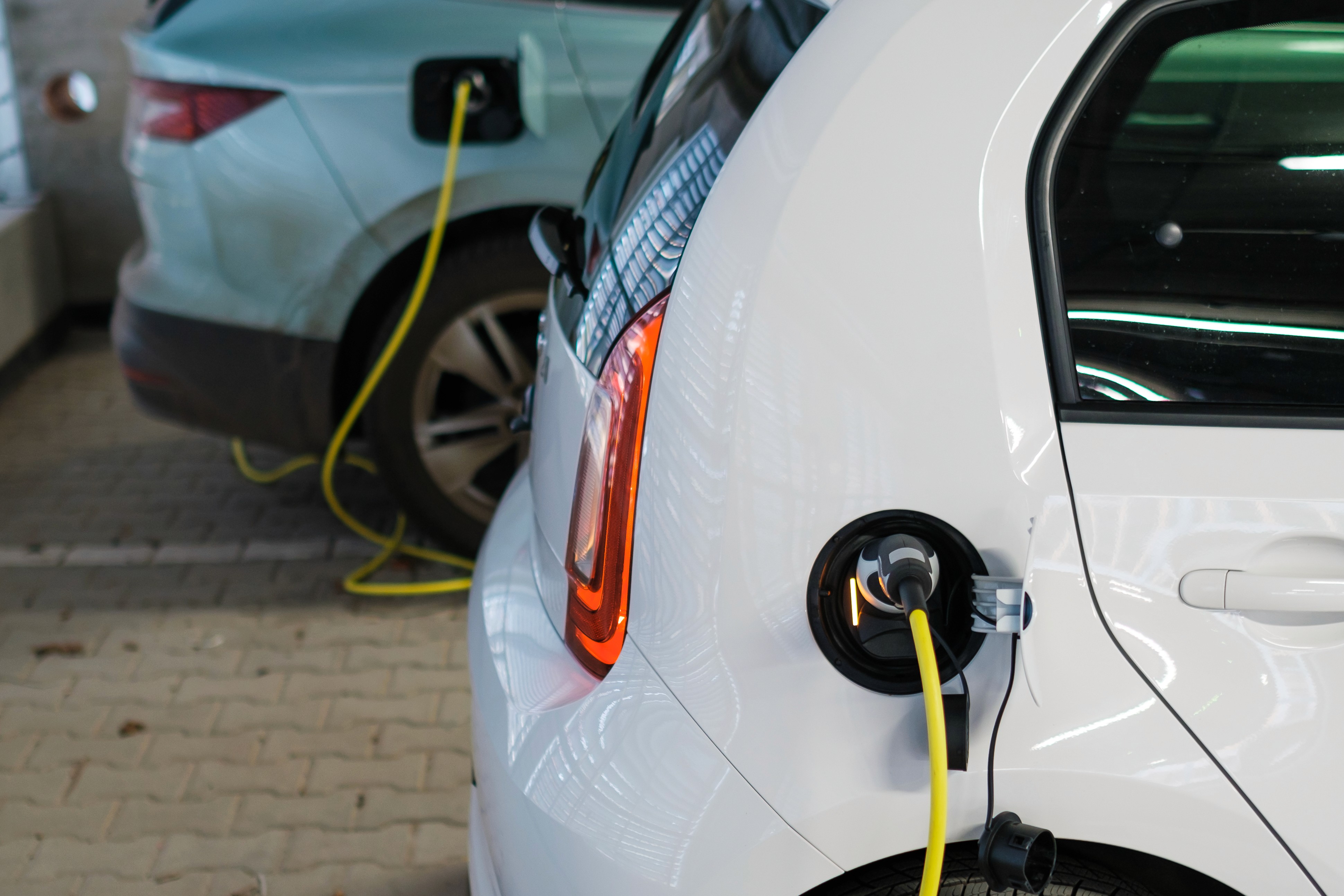 electric-cars-in-the-workplace