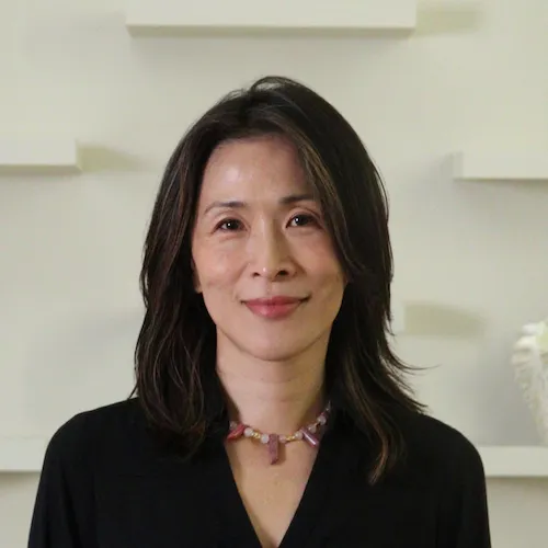 Jasmine Hong, founder and acupuncturist at Zen Quest Wellness