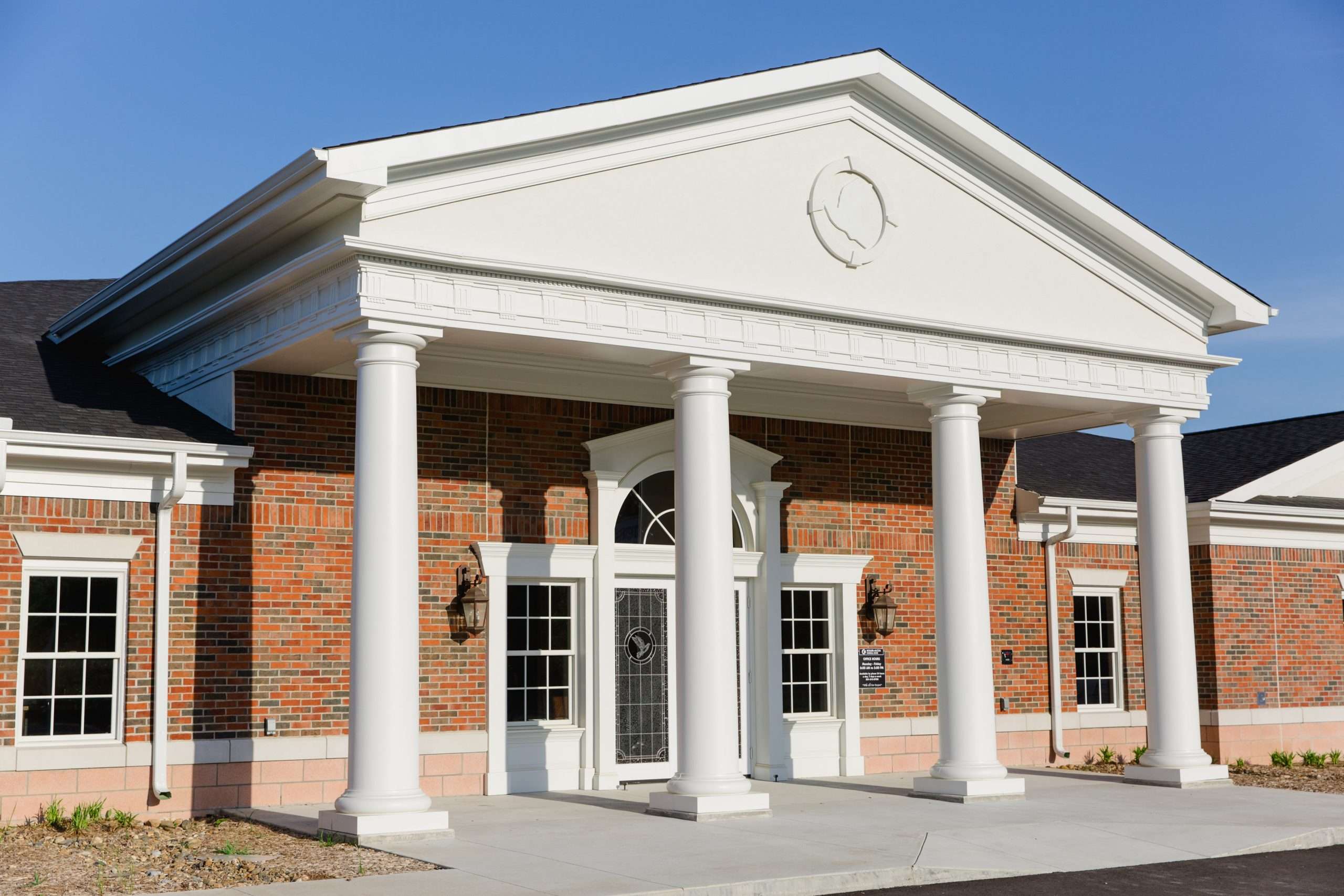 Fiberglass cornice