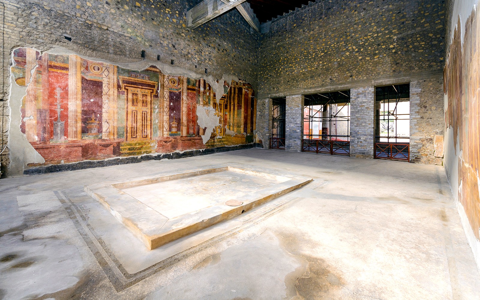 Bekijk binnen in Oplontis Villa van Poppea