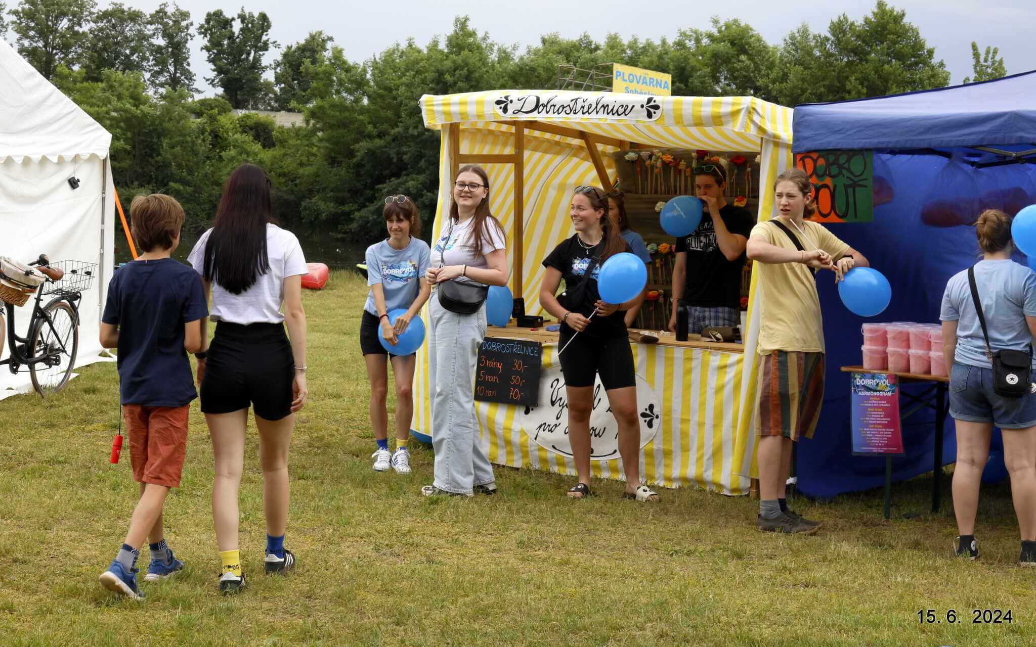 Dobro střelnice - každý si může vystřelit růži nebo nějaké dobroty