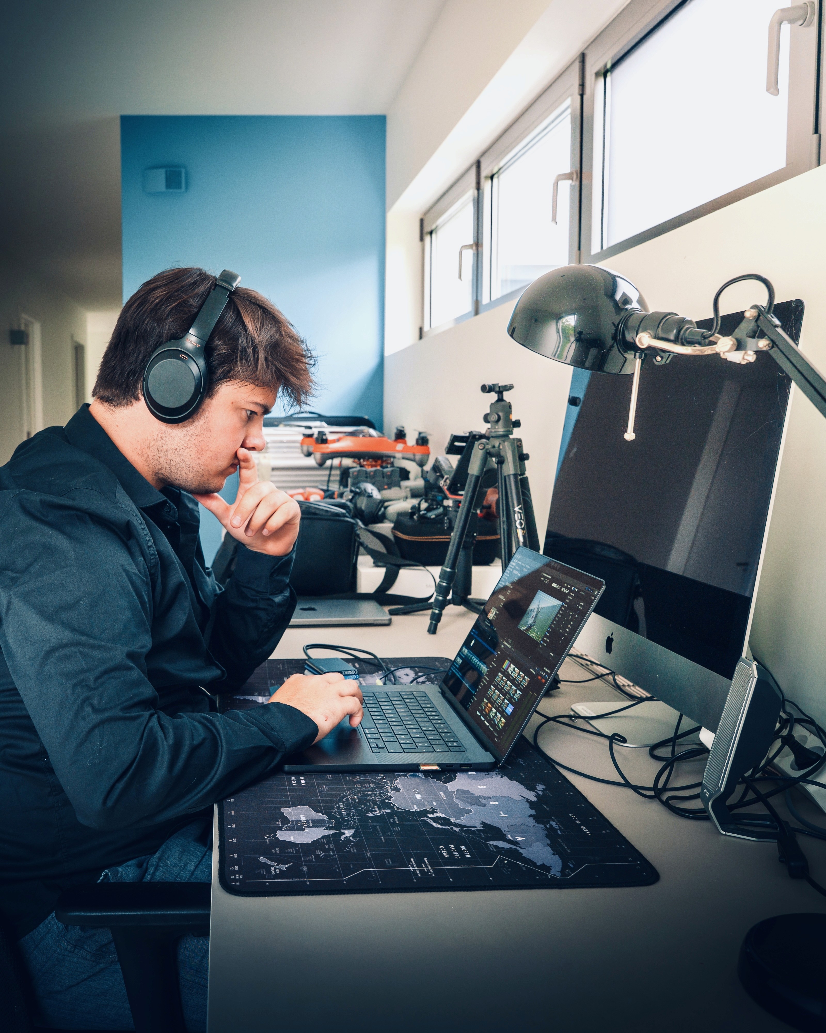 Victor Claikens van Scenery Productions