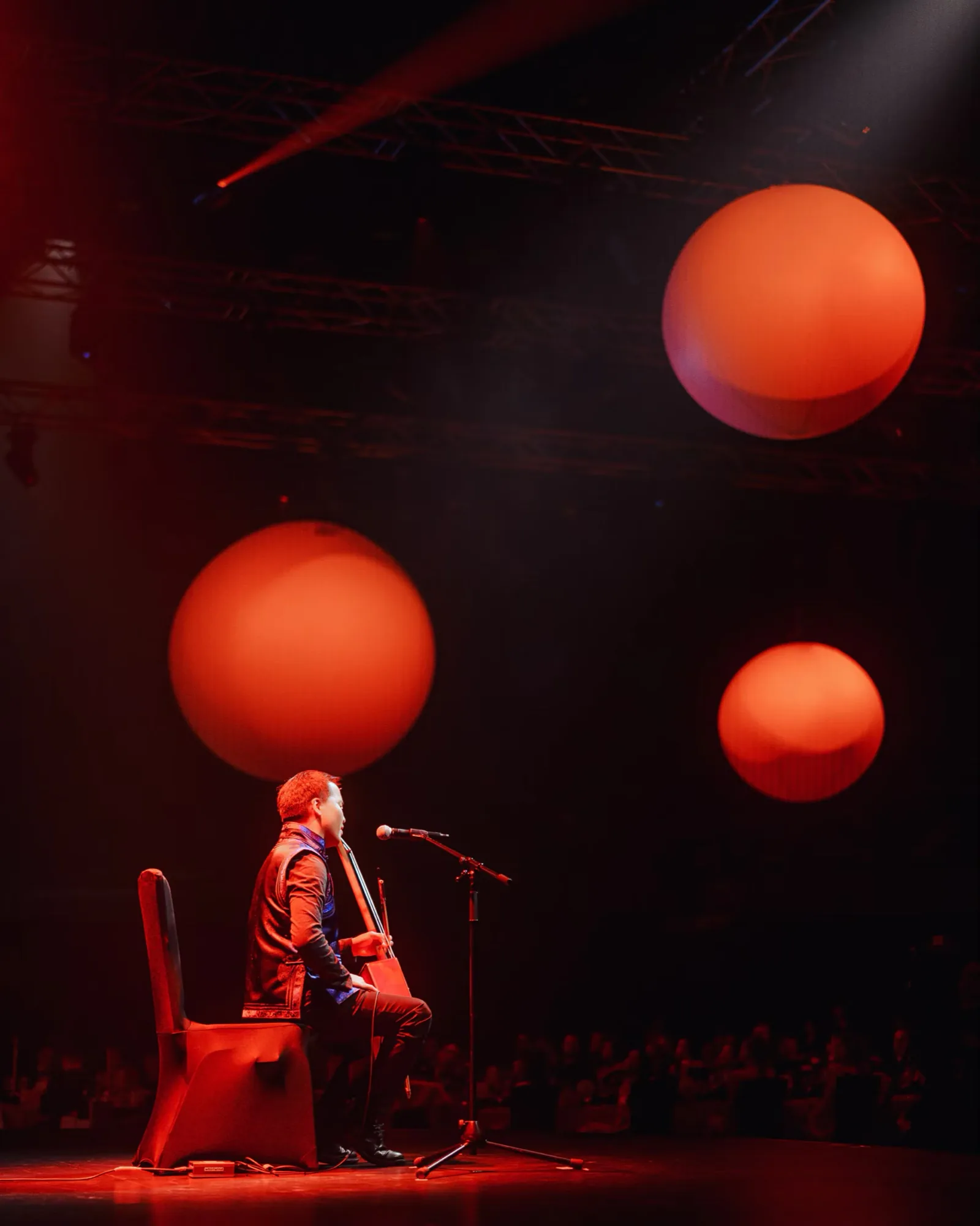 Tatler Ball — project image 09 by Roman Olinchuk. 香港攝影、創意影像及視覺敘事作品。