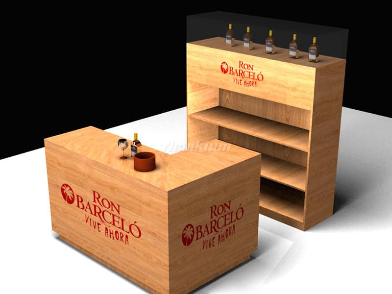 Mostrador de madera Ron Barceló con botellas y copas, diseño moderno para eventos.