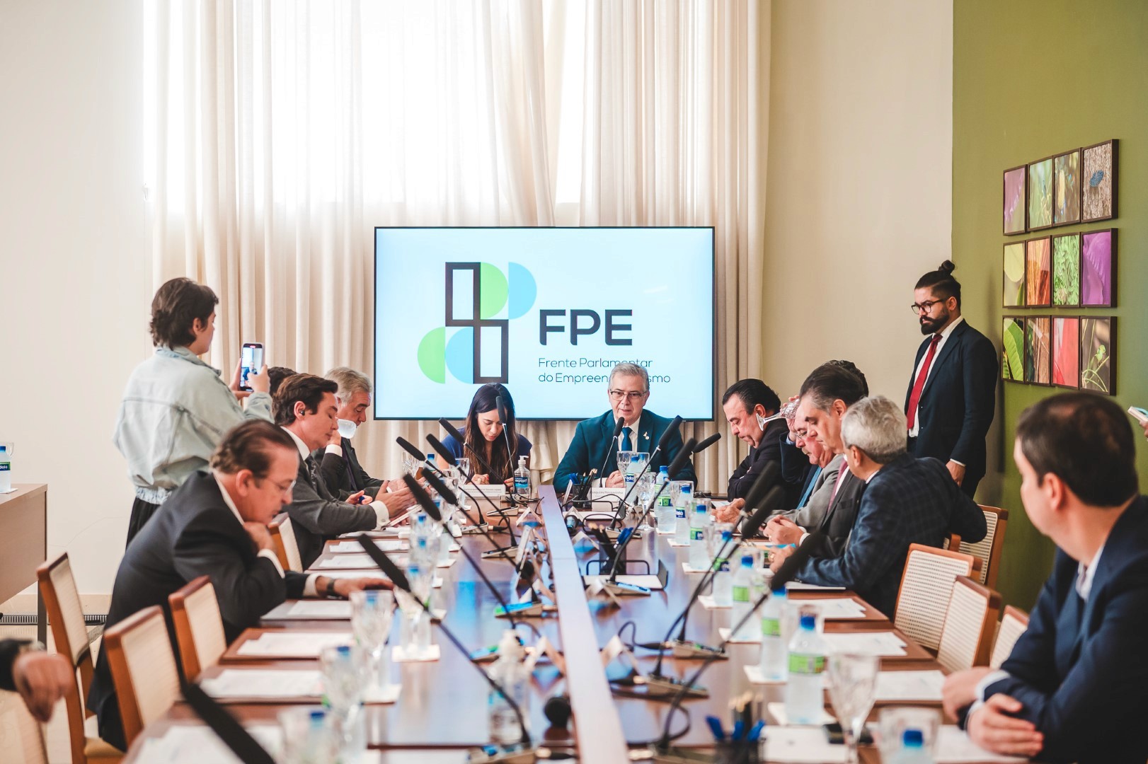 Reunião-almoço da FPE com Lafayette de Andrada