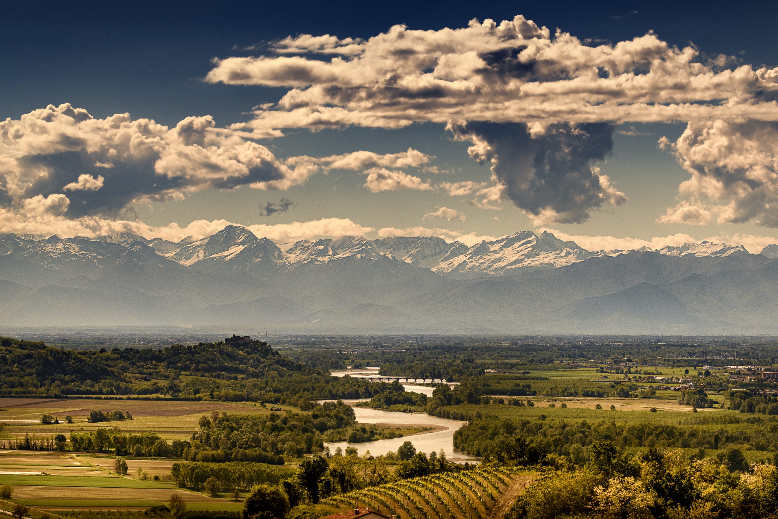 Plan your perfect fishing excursion in northern Italy with fly fishing on the Po River. Target massive carp, wels catfish, barb, and asp. Learn from expert guides skilled in advanced fishing techniques.