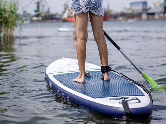 Stand up paddle avec pagaie