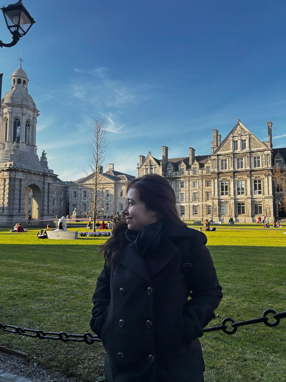 Portfólio de Larissa Martins – Designer Gráfica e Diretora de Arte