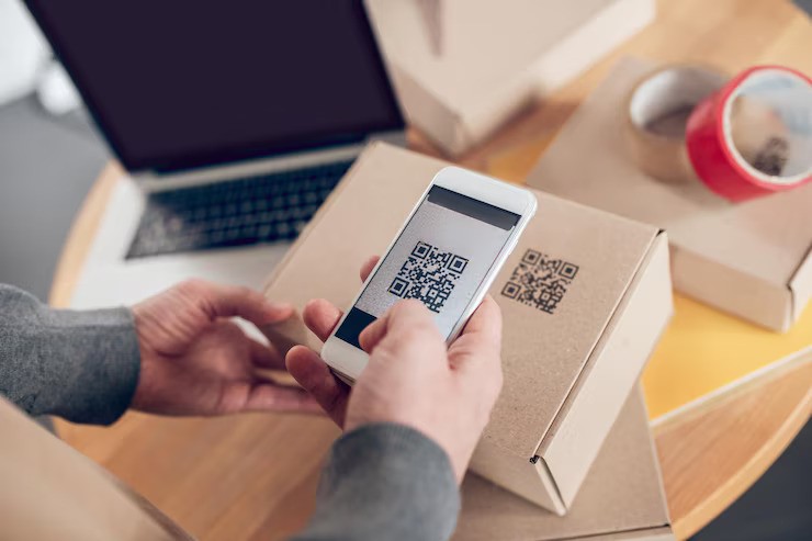 Smart packaging with embedded QR code and digital features