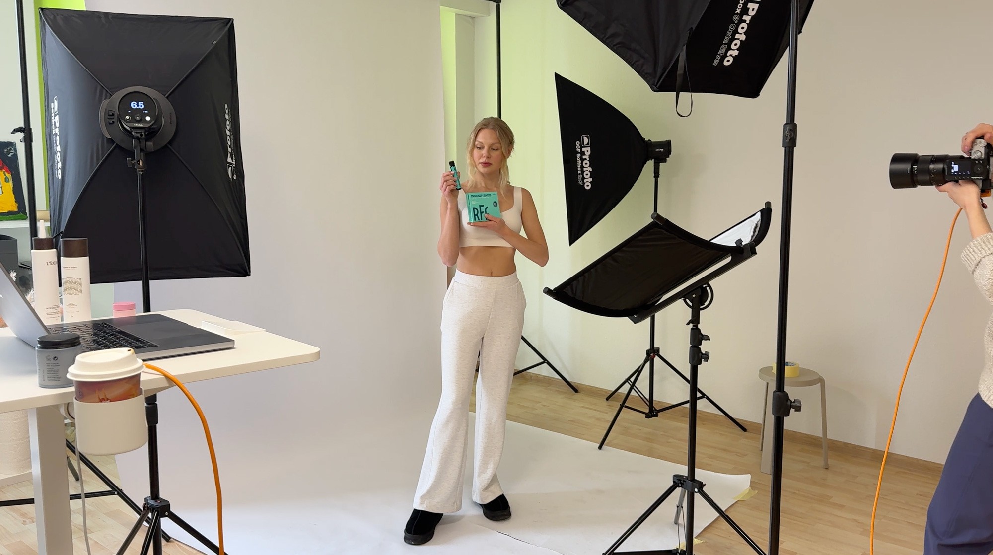 WOWCONTLY fotostudija rīgā