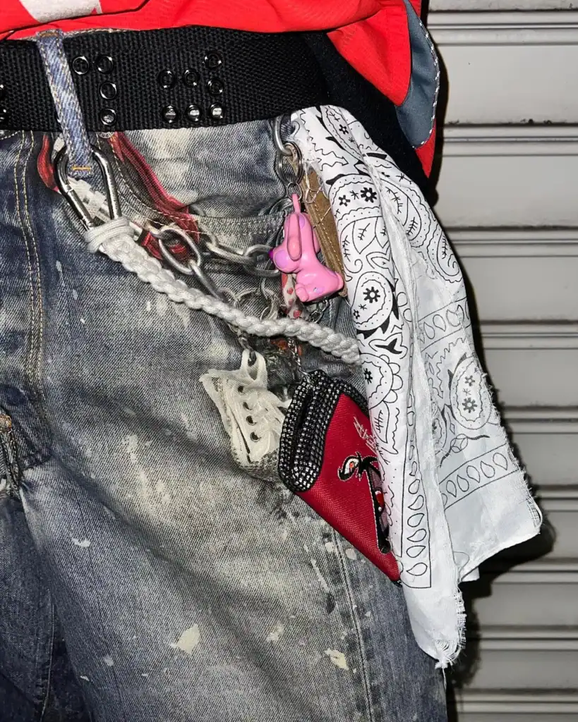 Filename: review-han-quoc-street-style-rocker.jpg.