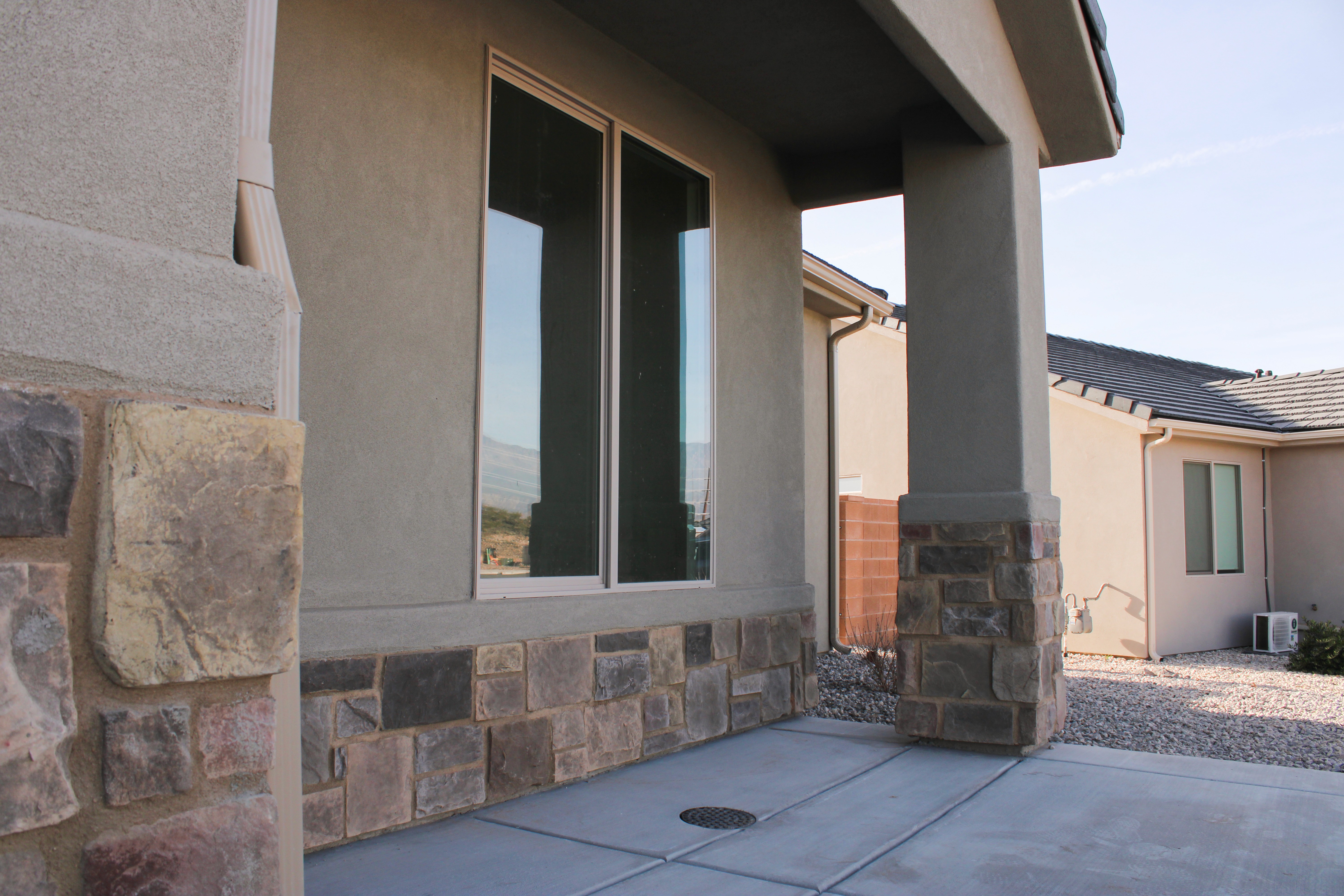 The Golden Hour custom home in Hurricane, Utah showing the front elevation.
