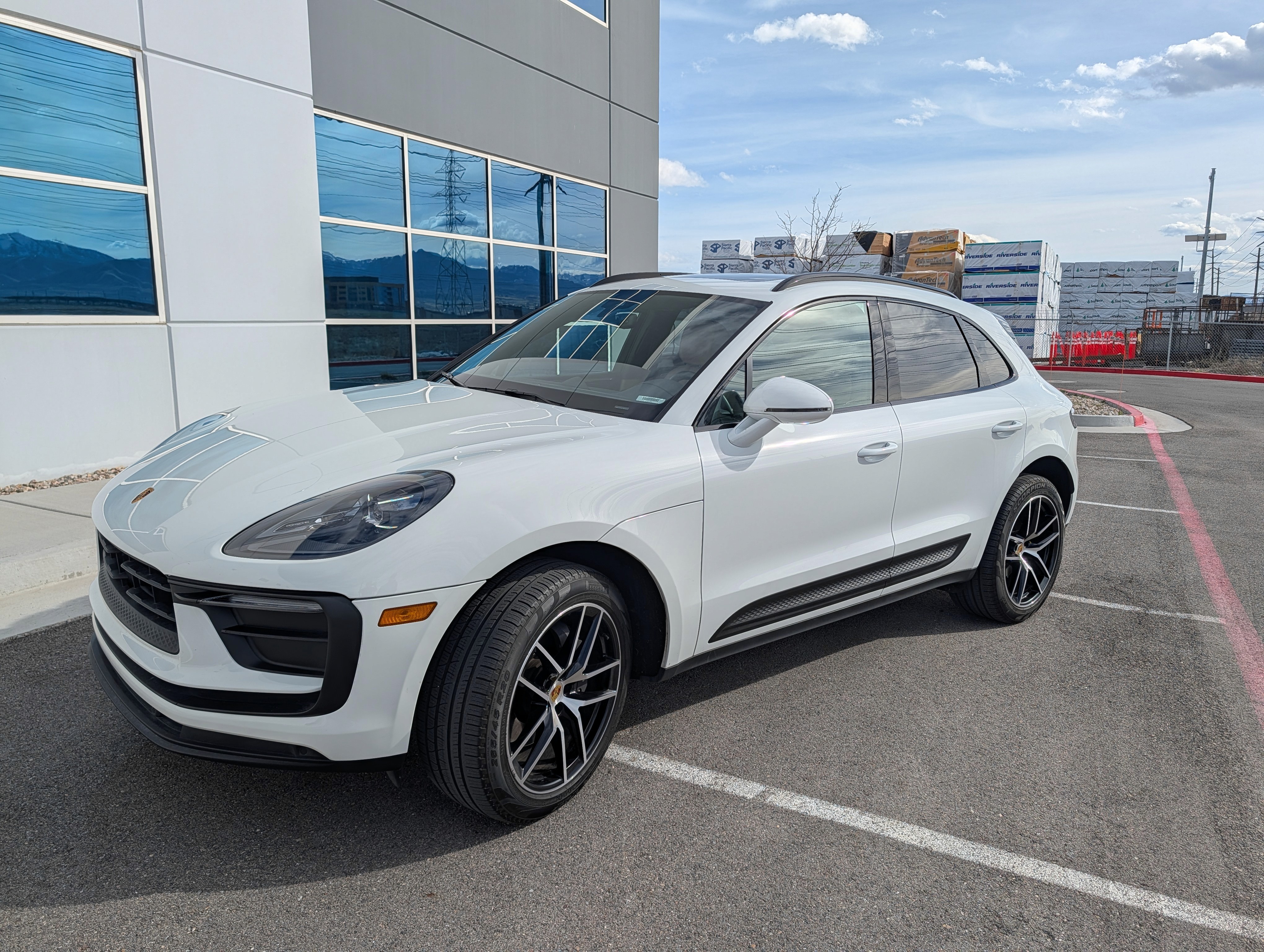 2022 Porsche Macan