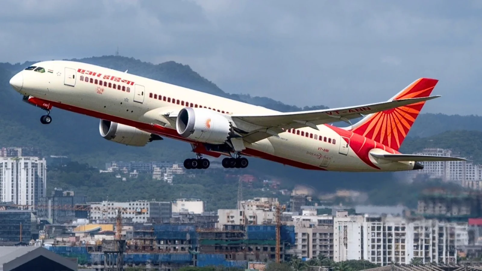 delhi to london flight