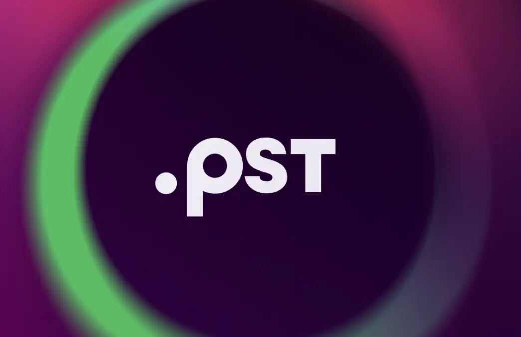 Logo Polish Squash Tour na fioletowym tle