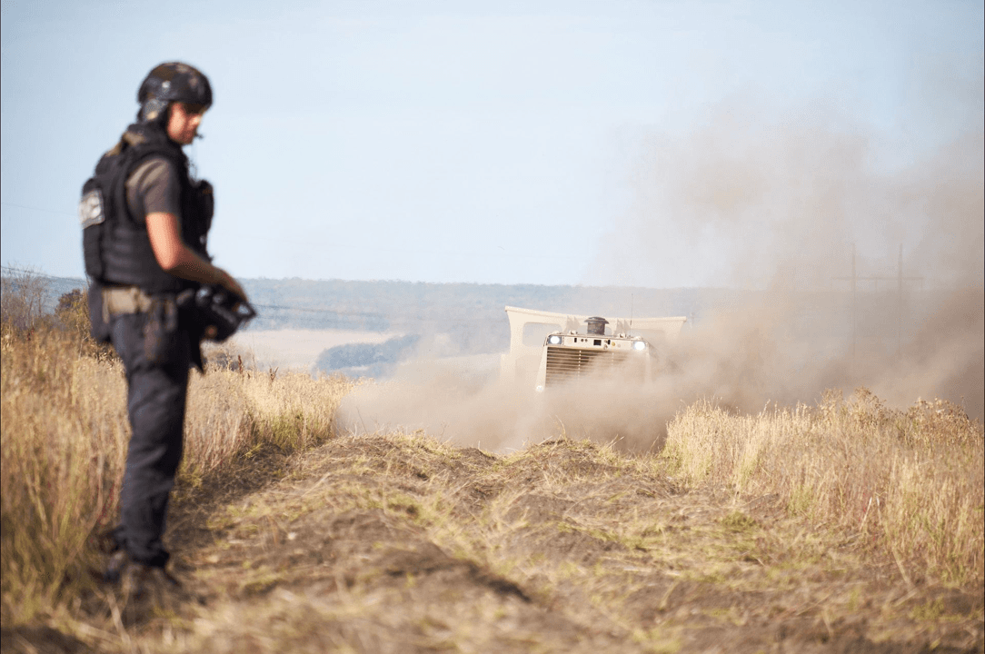  A Ukrainian EOD specialist near Sviatohirsk. September 27, 2024.  Pierre Crom / Getty Images 