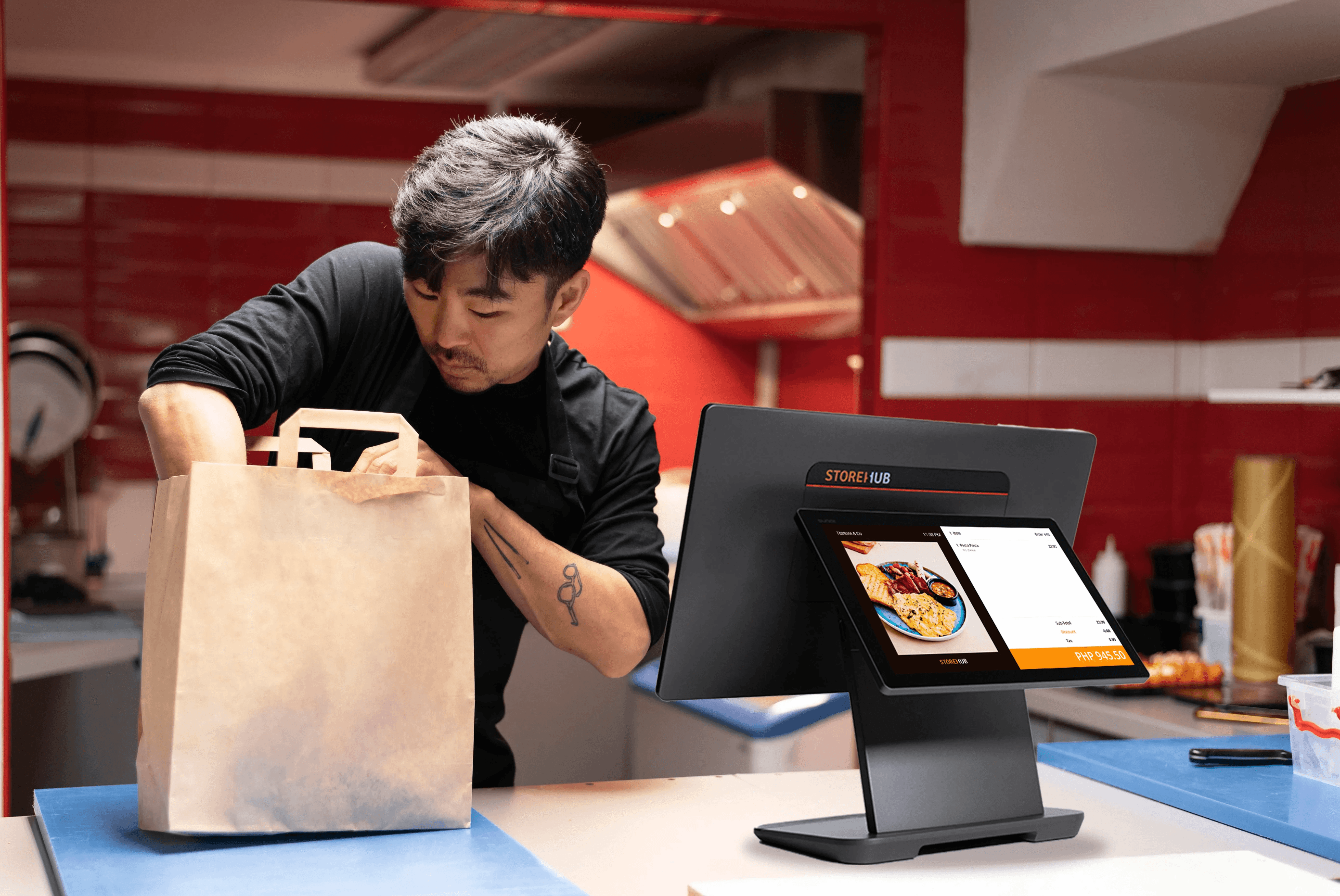 StoreHub Quick serve  POS for fast-food kiosks in Philippines with integrated GrabFood and FoodPanda delivery management.