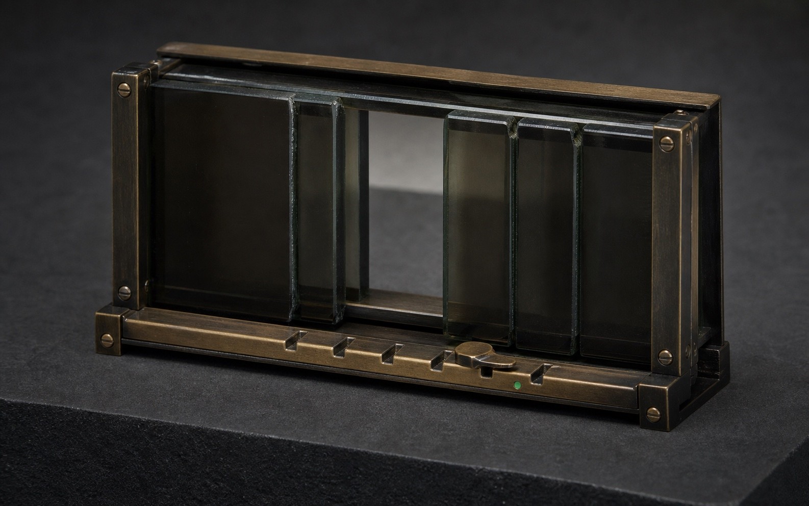 Smoked-glass selector showing one clear result