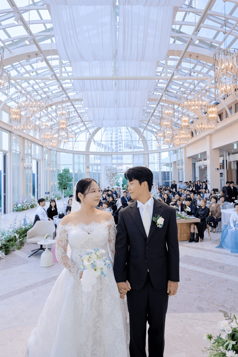 대전 씨엘드포레 본식스냅 촬영 후기 | 디어데이스냅이 담아낸 단독홀 첫예식 자연광의 화사함